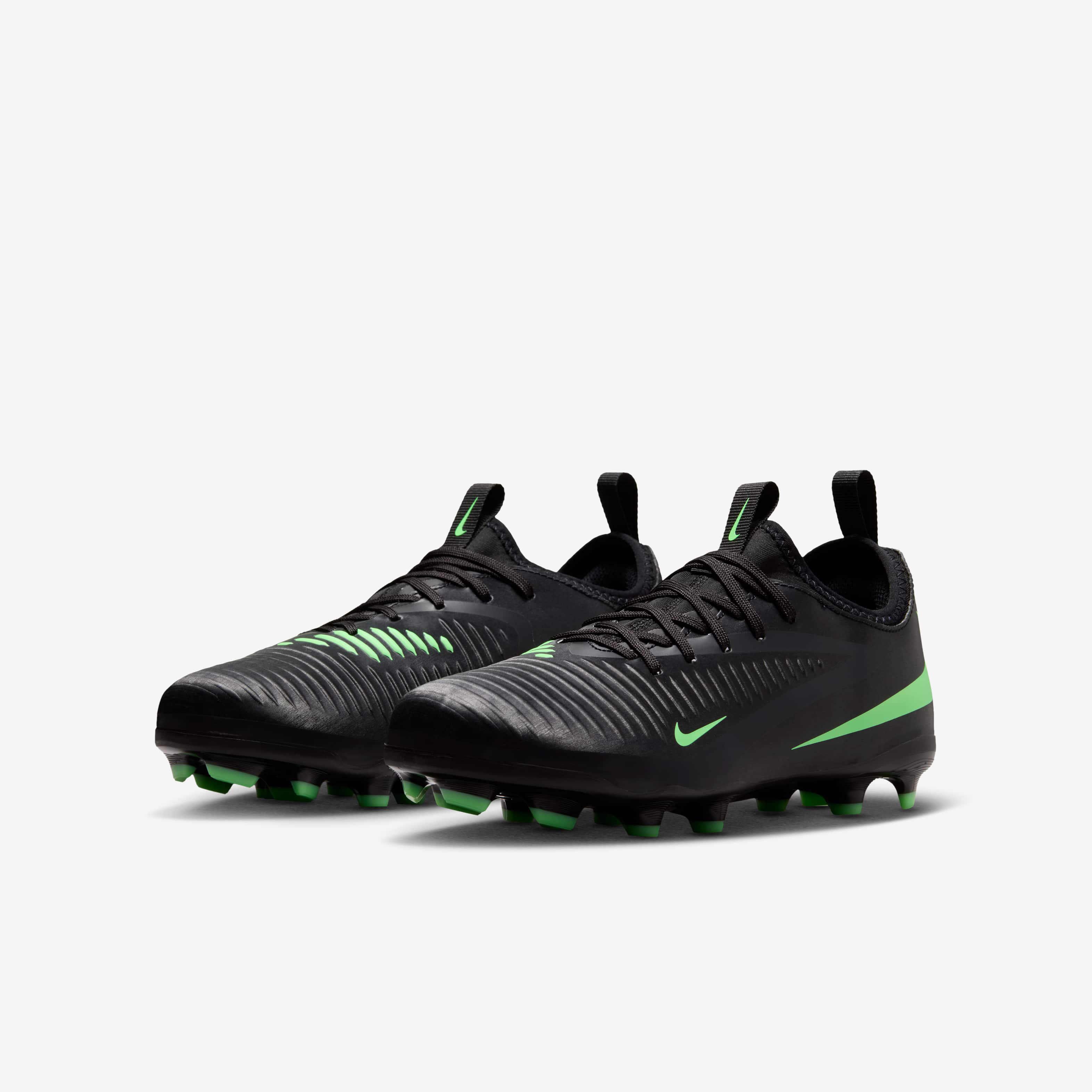 Nike Jr. Phantom 6 Low Academy image number 4