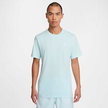 Nike Sportswear Club