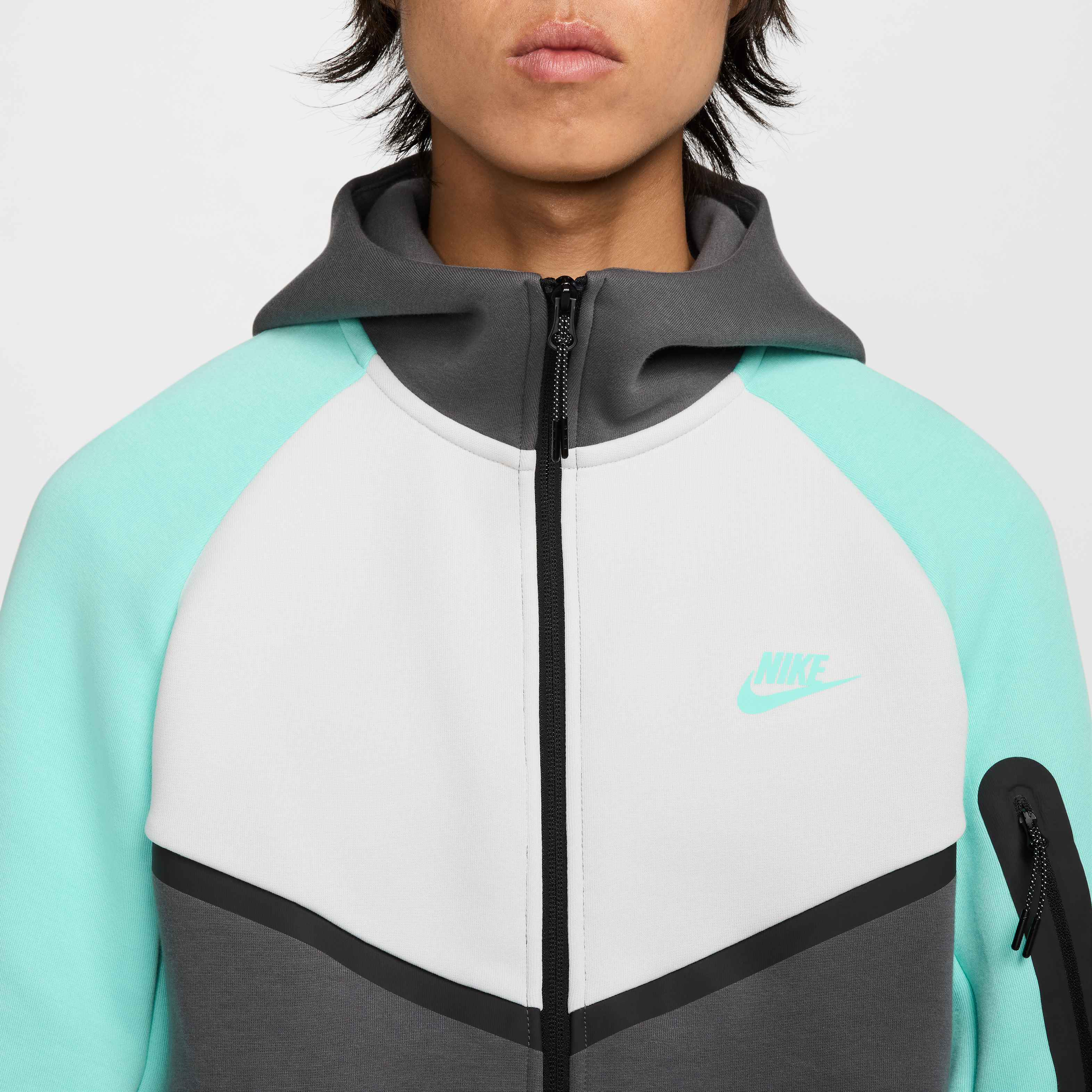 Nike Sportswear Tech image number 3
