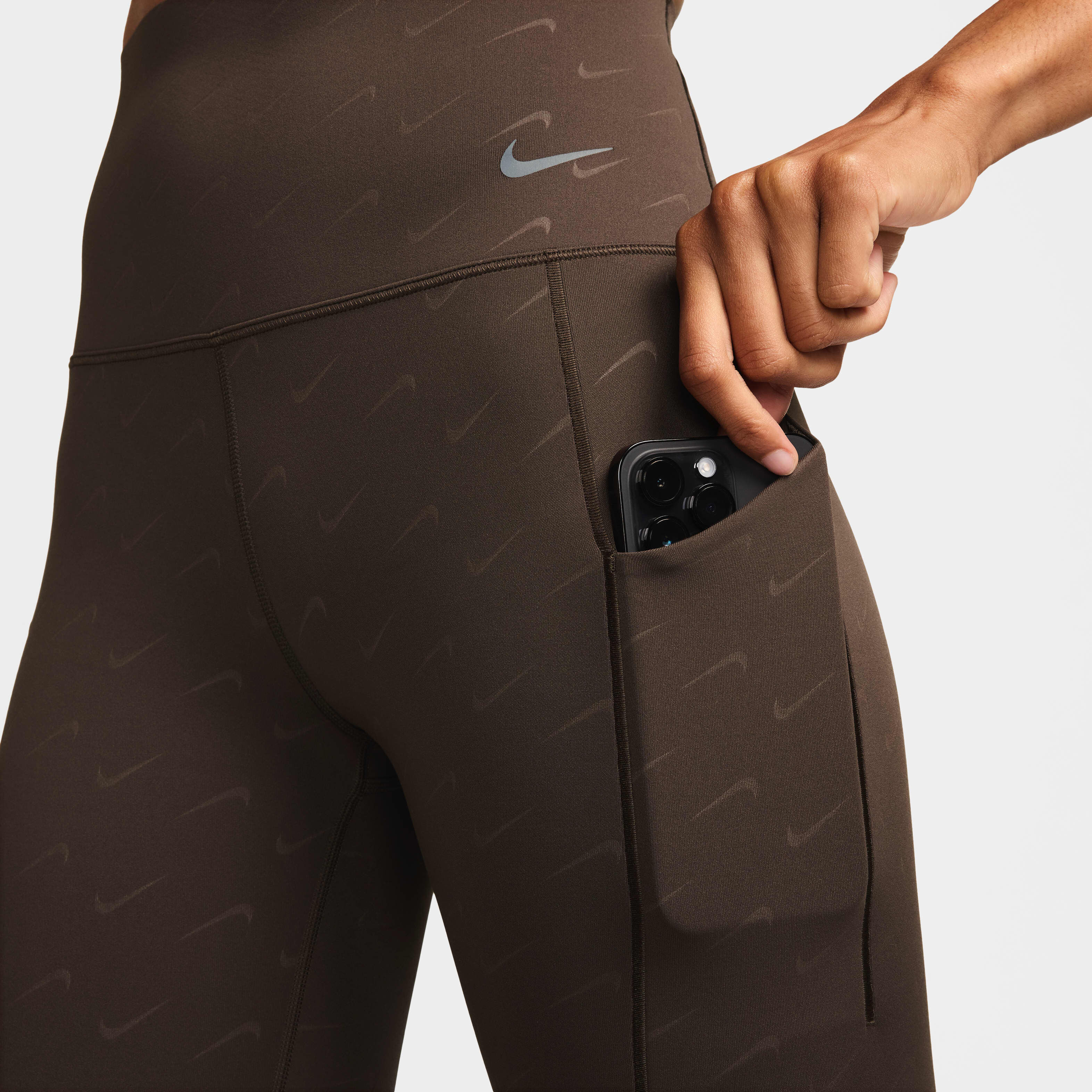 Nike Universa image number 6