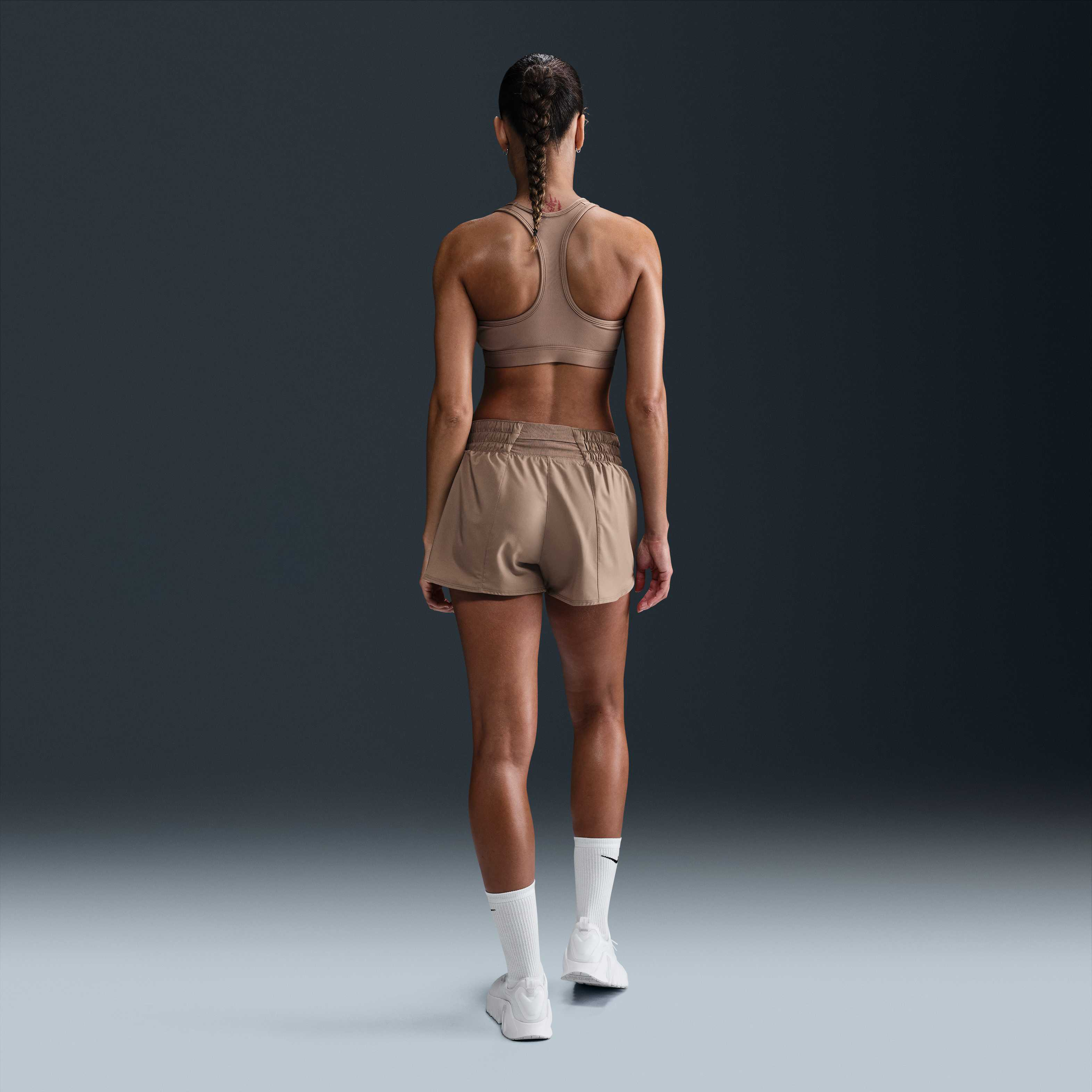 نايكي سووش بدعم متوسط image number 4