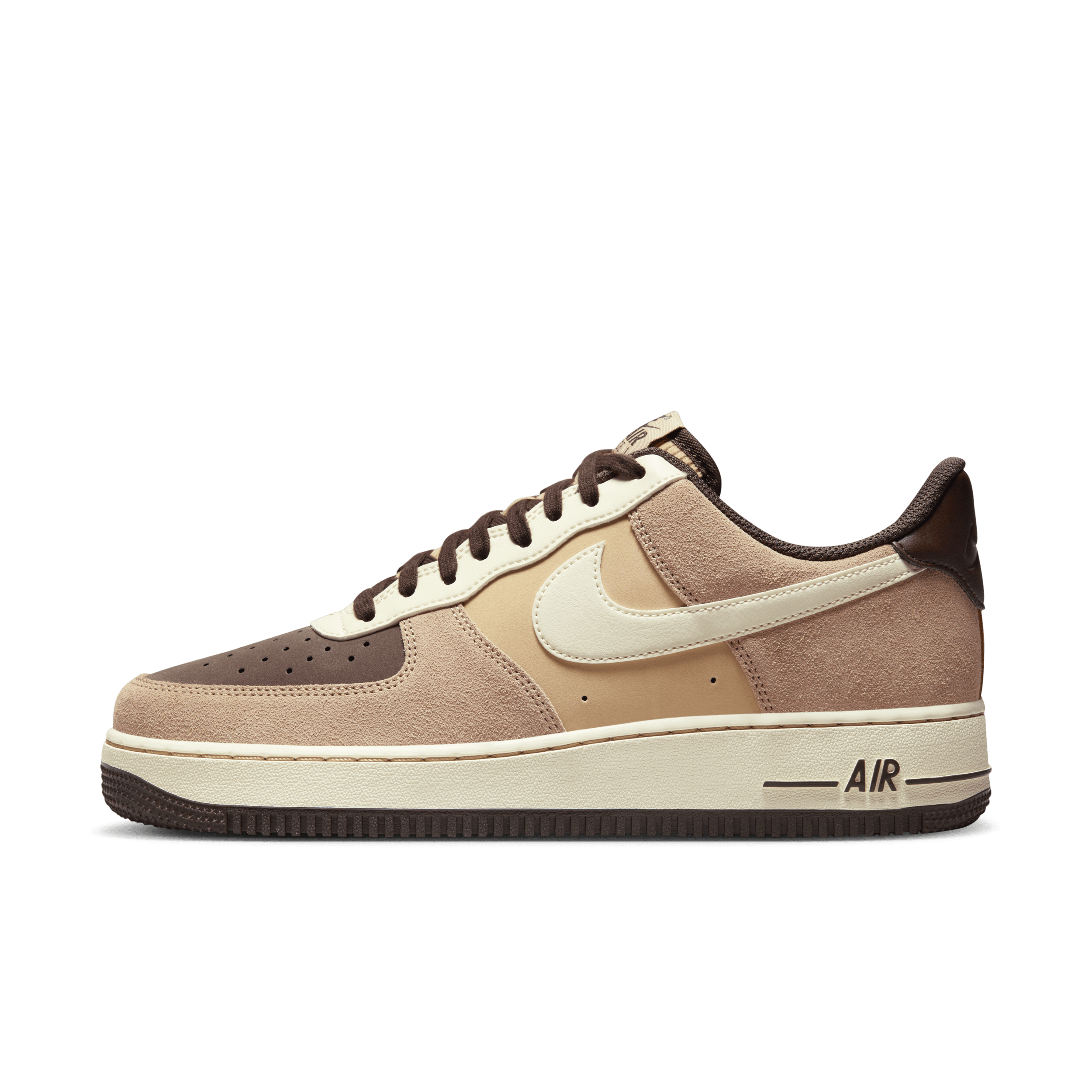 Nike Air Force 1 07 LV8