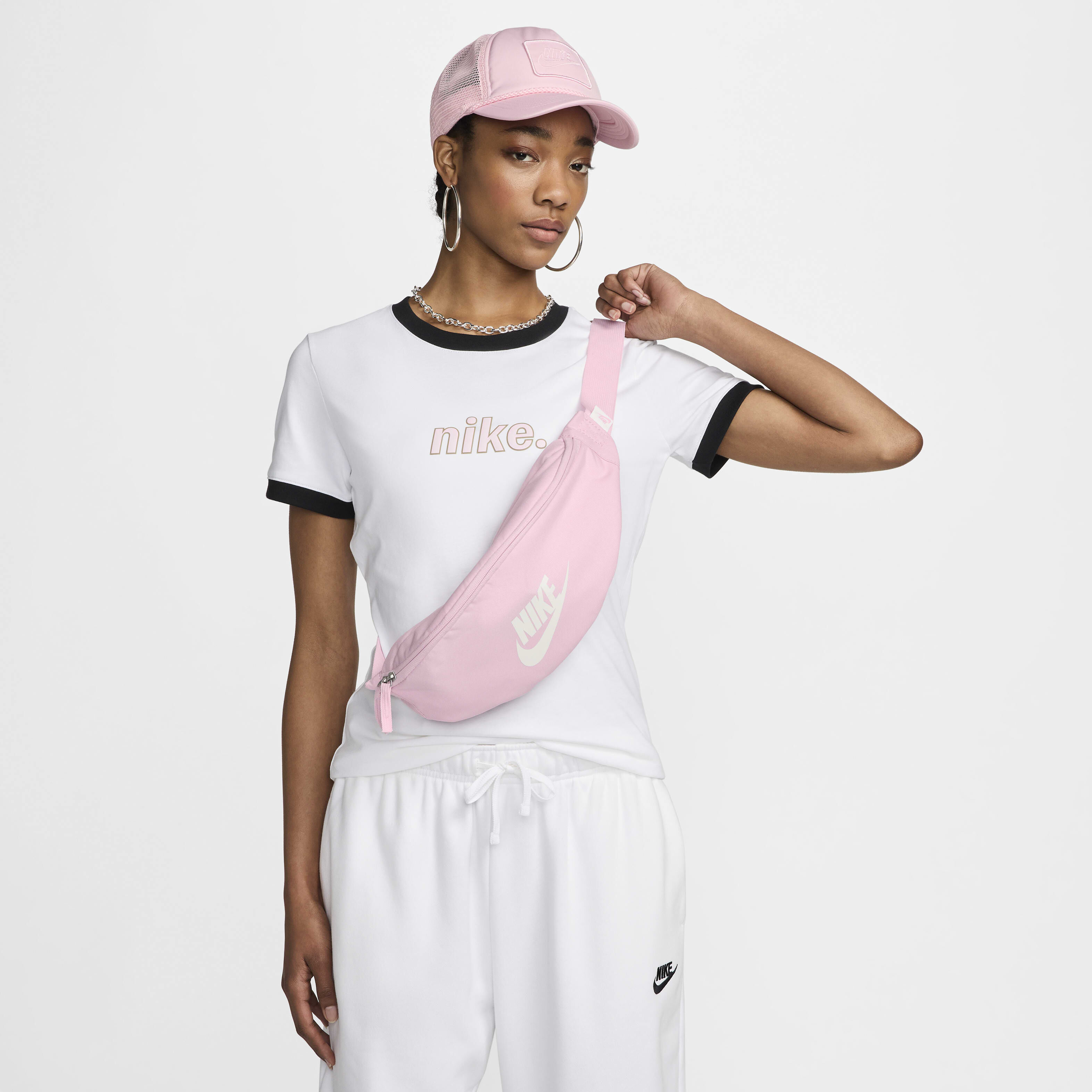 Nike Heritage image number 0