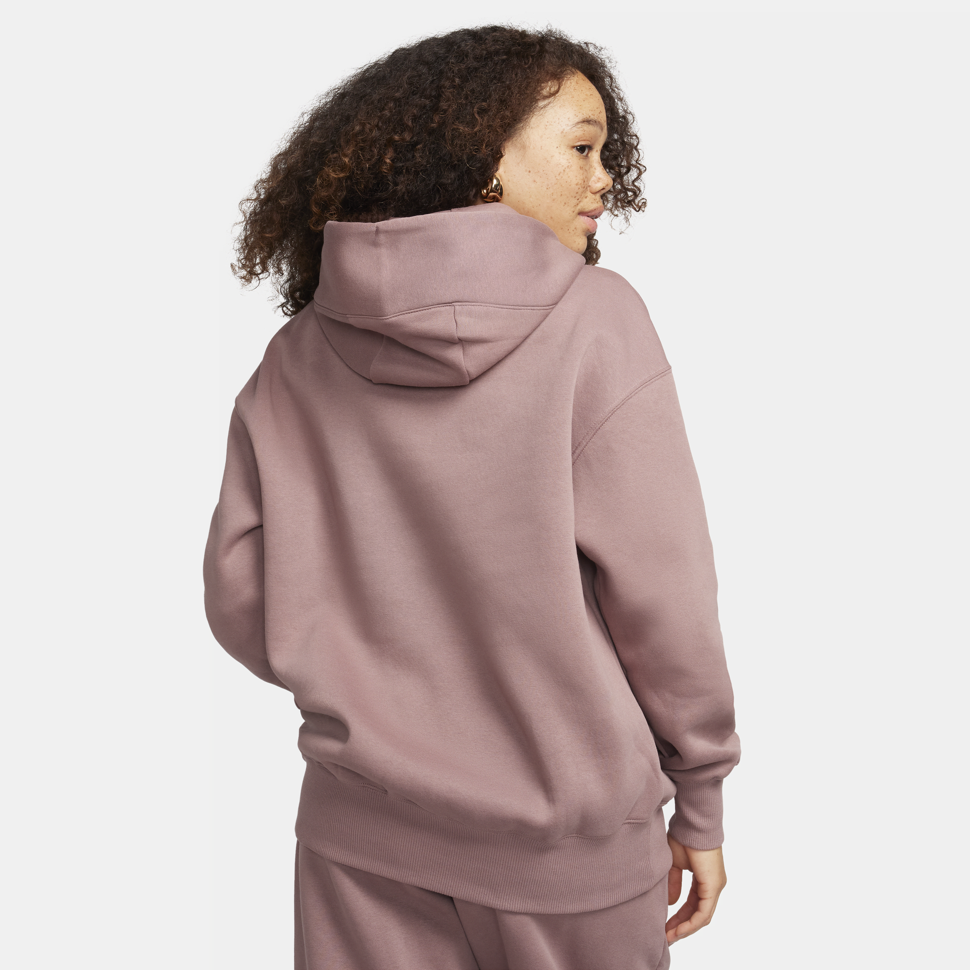 Oversized nike discount hoodie womens