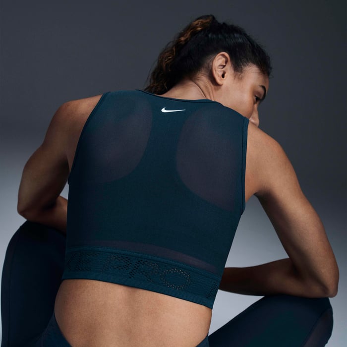 Buy Nike Pro Women's Mesh Tank Top - Armoury Navy/White @ Nike UAE