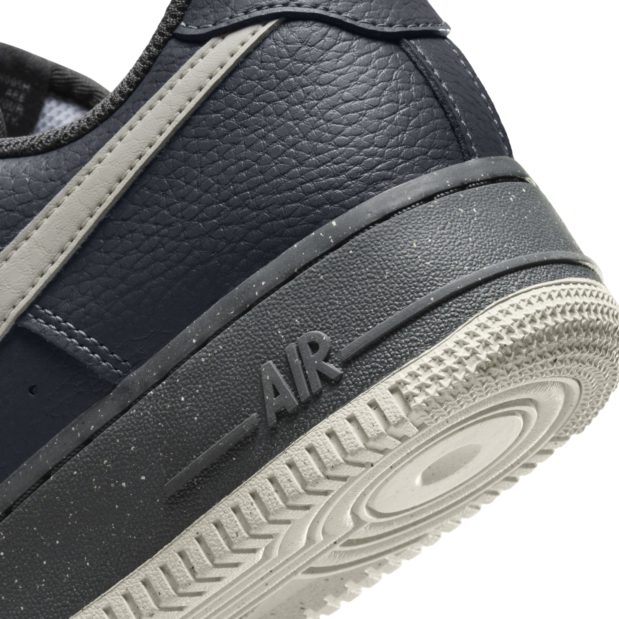 Original 'air force 1 features 2025