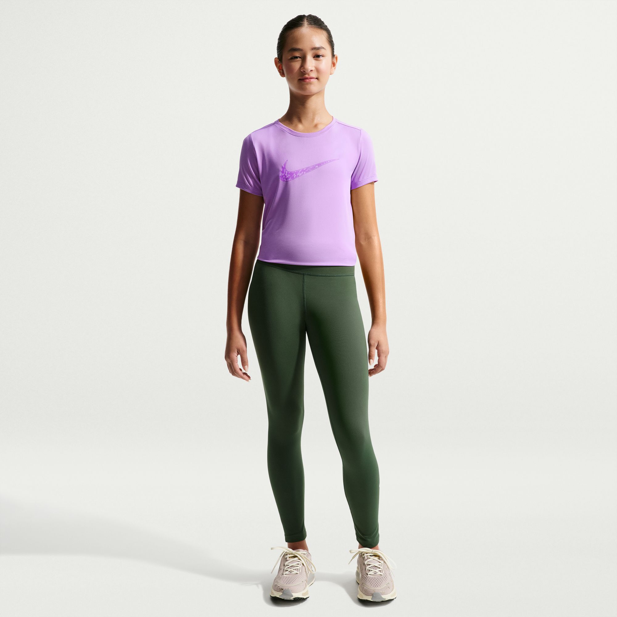 Nike Pro image number 0