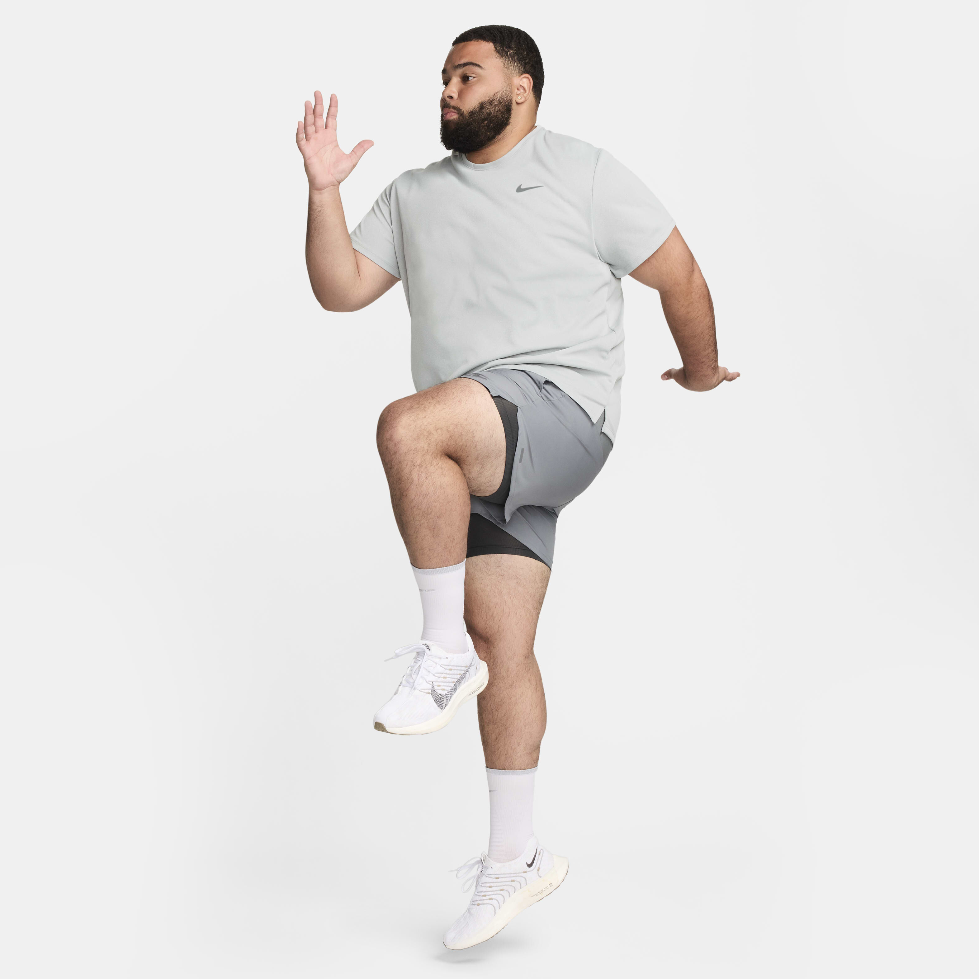 نايكي ميلر image number 10