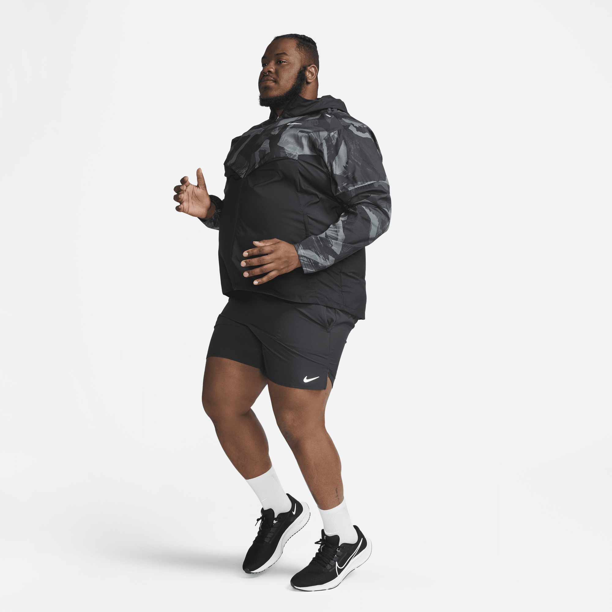 Nike camo best sale running jacket