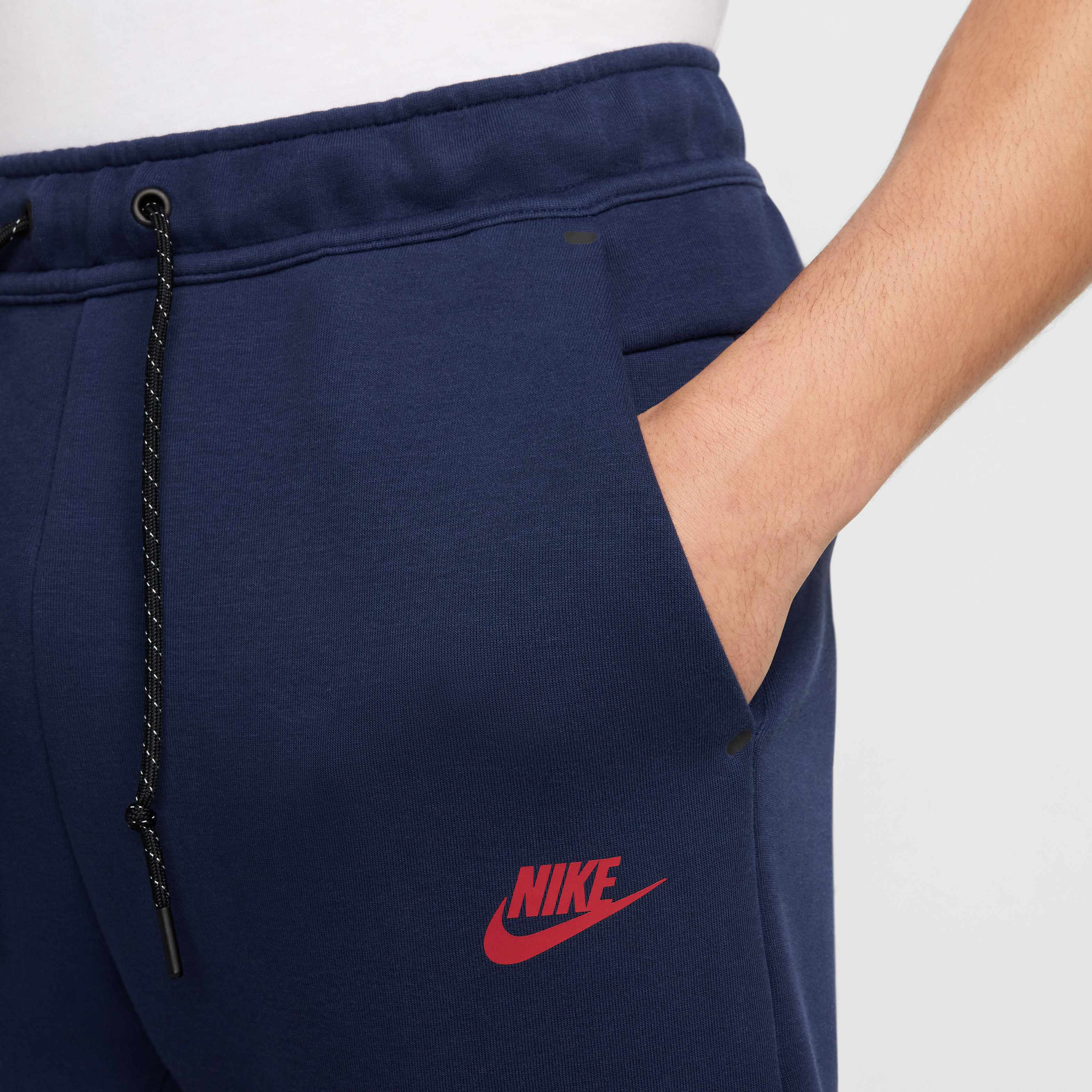 Nike Sportswear Tech image number 3