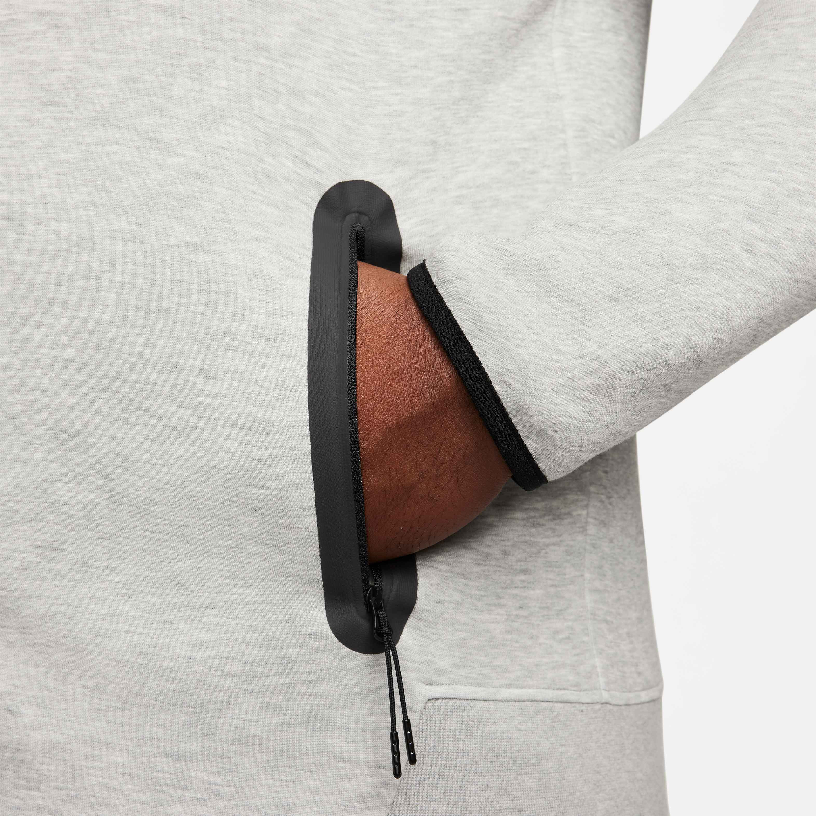 نايكي سبورتسوير تك فليس ويندرانر image number 12