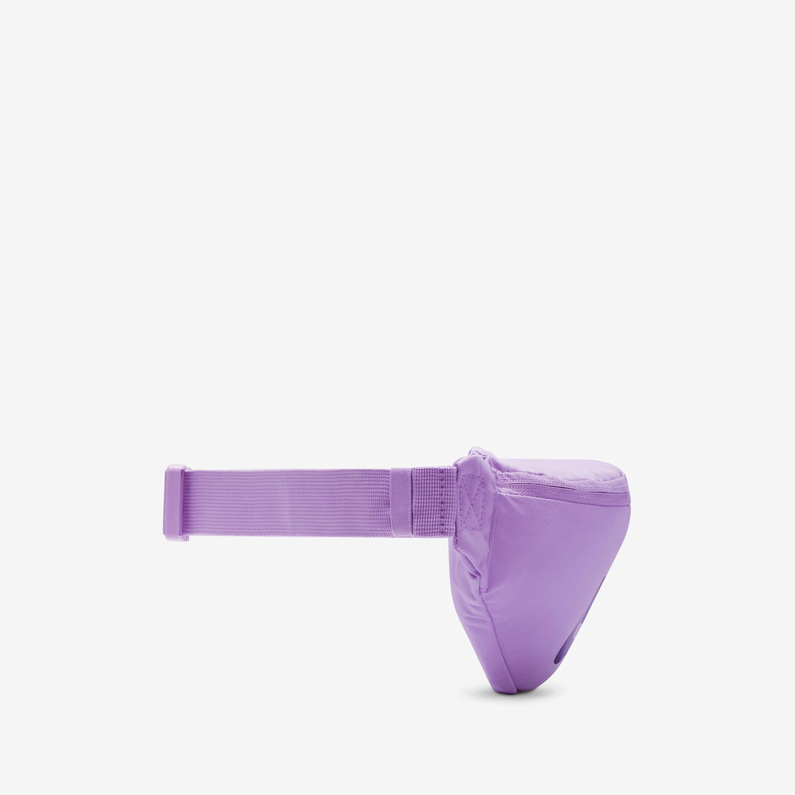 نايكي هيرتج image number 2