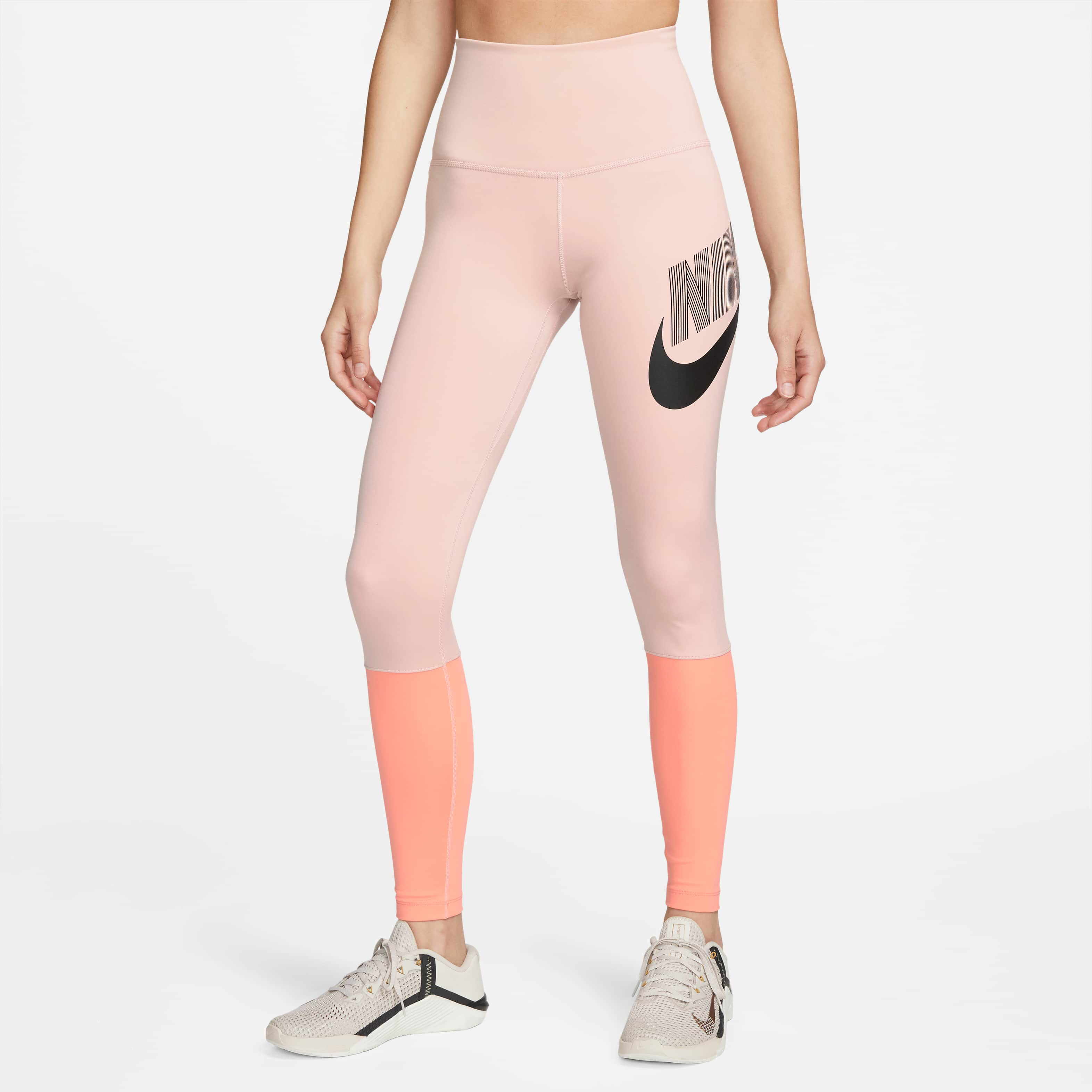 Nike One image number 0