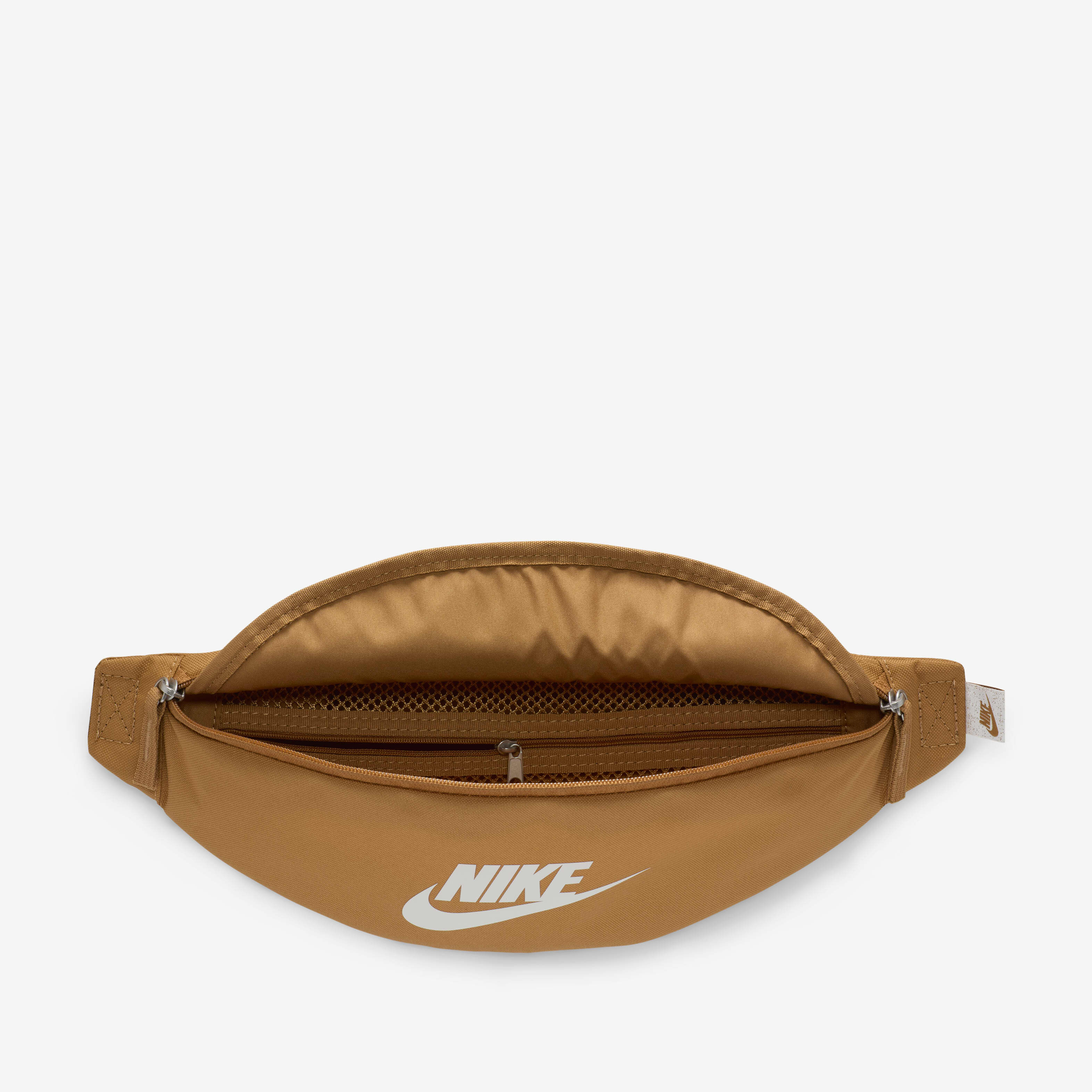 Nike Heritage image number 4