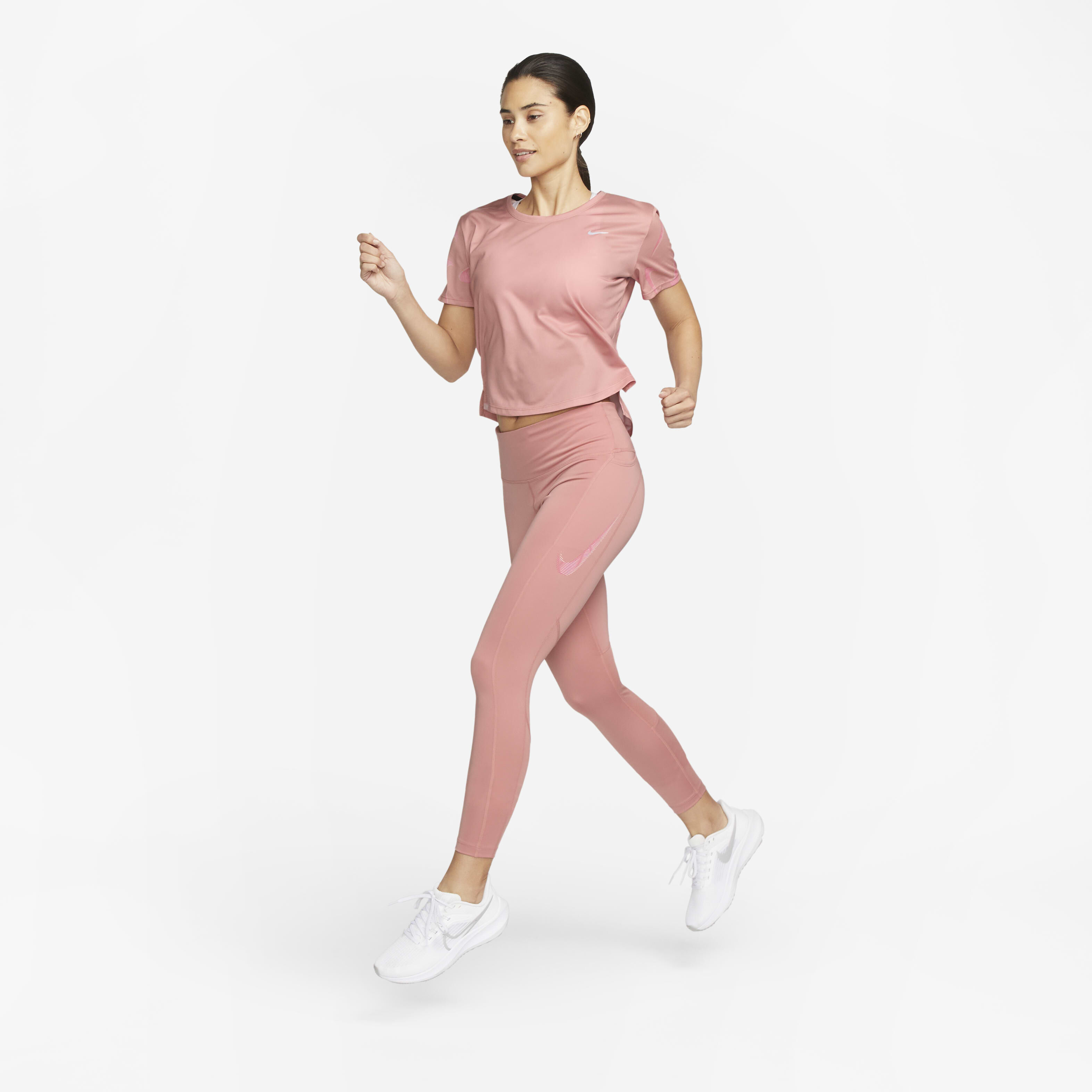 Nike Dri-FIT Swoosh image number 4