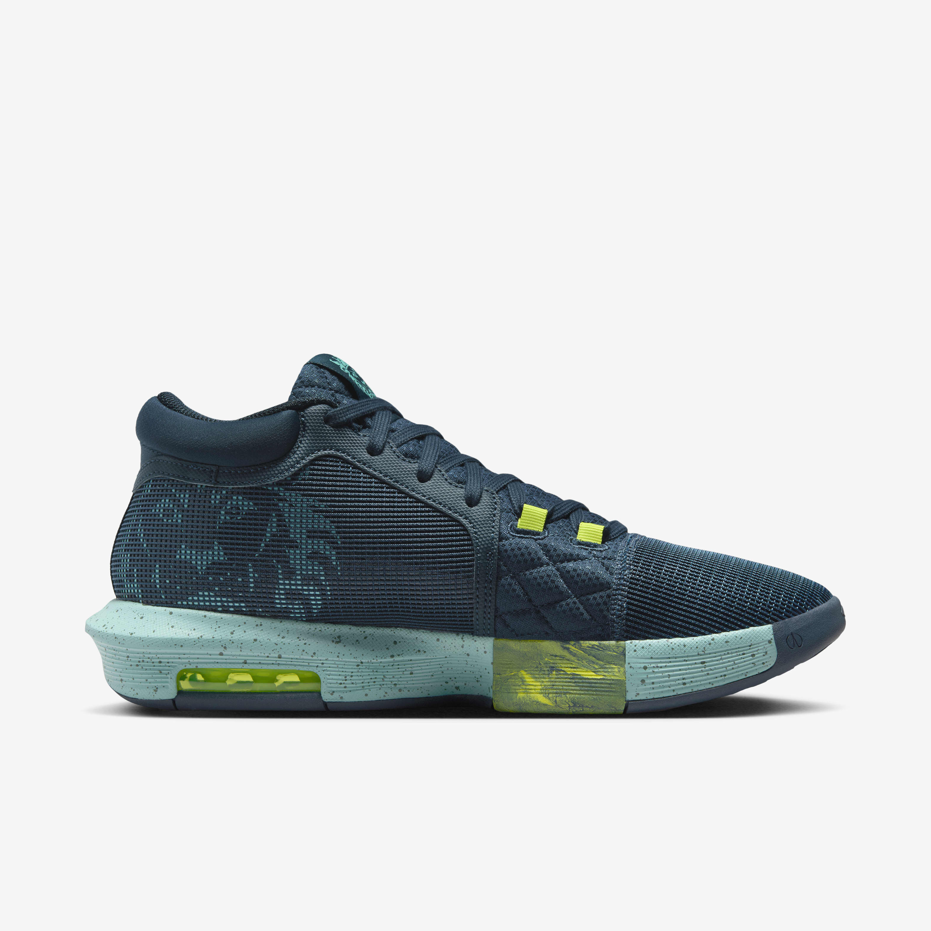 LeBron Witness 8 image number 2