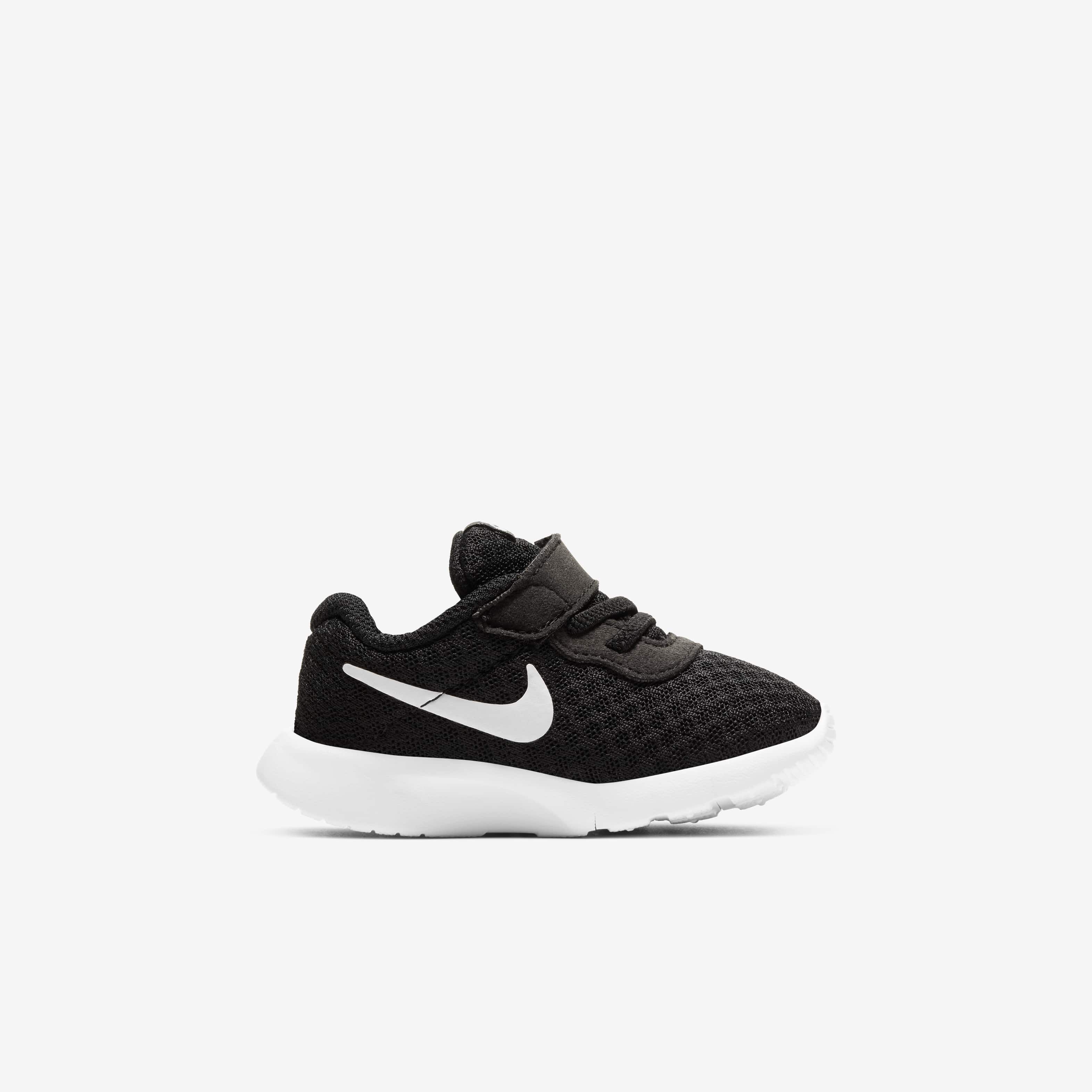 نايكي تانجون image number 2