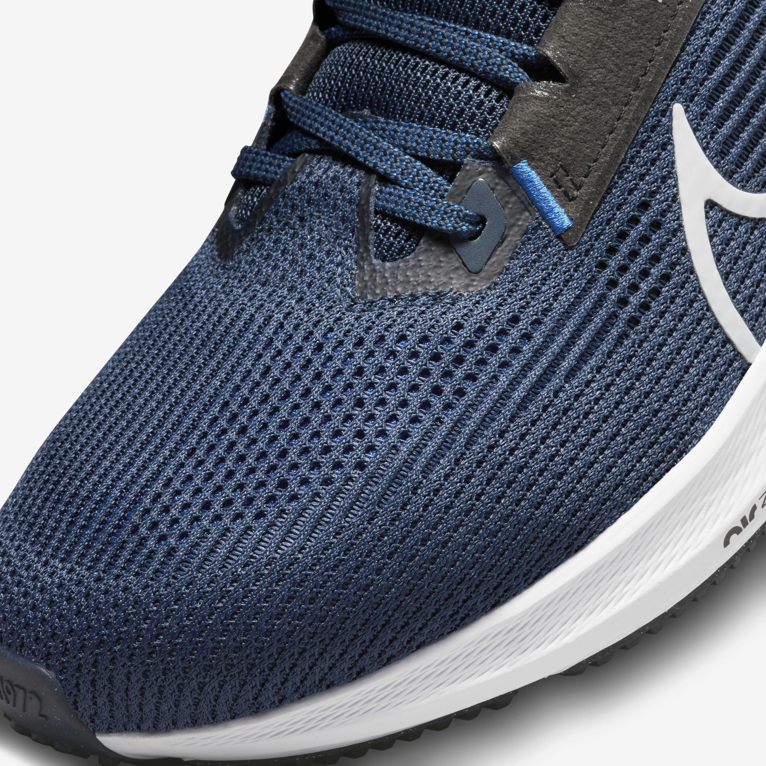 nike pegasus navy blue