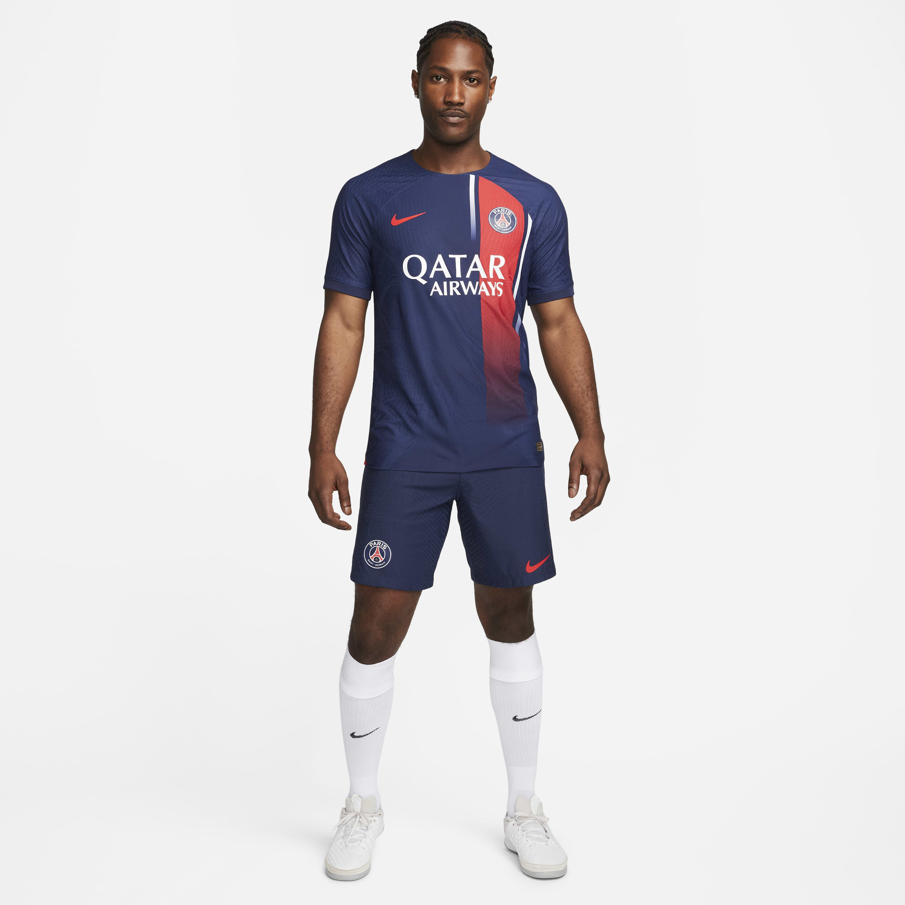 Paris Saint-Germain 2023/24 Match Home/Away image number 5
