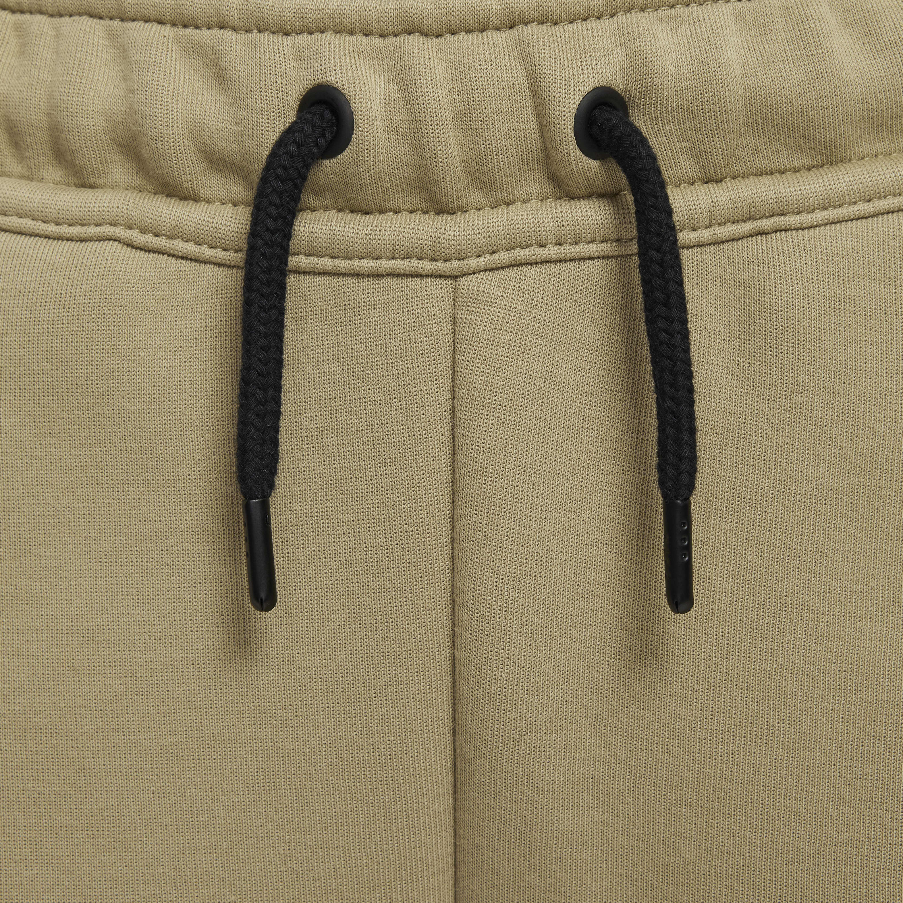 Nike Sportswear Tech Fleece image number 2