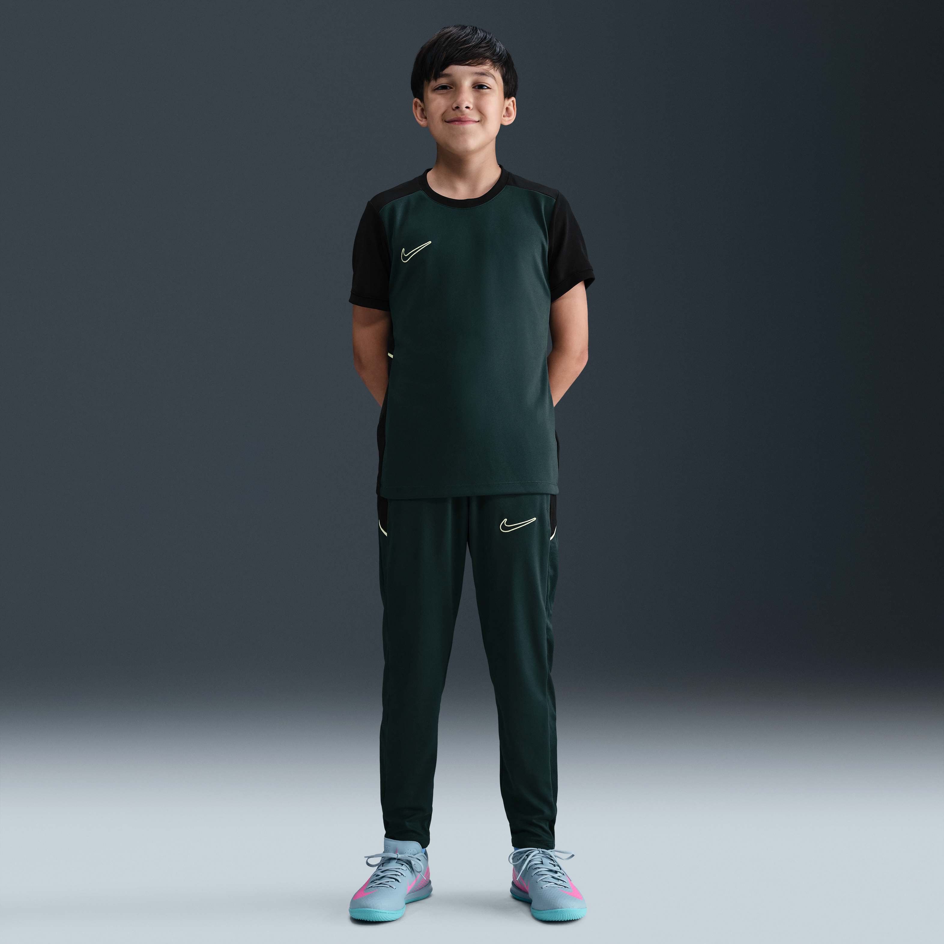 نايكي أكاديمي image number 6