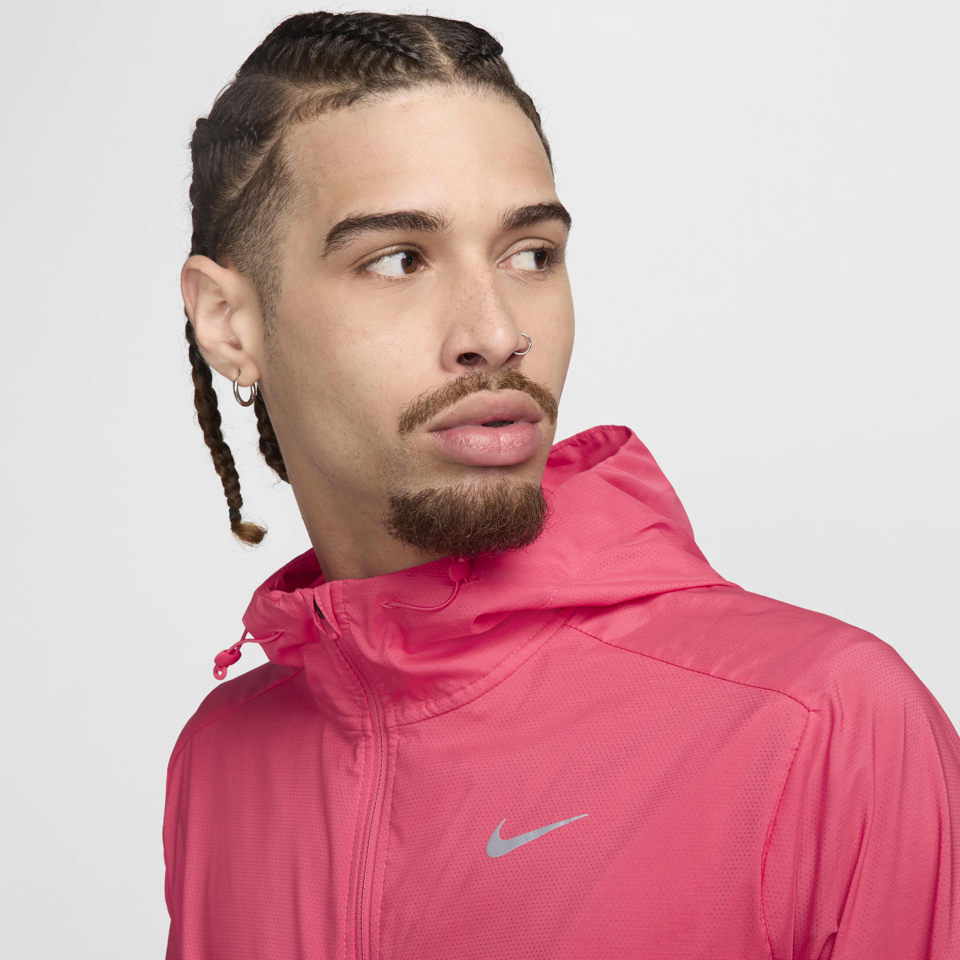 نايكي ويندرانر image number 2