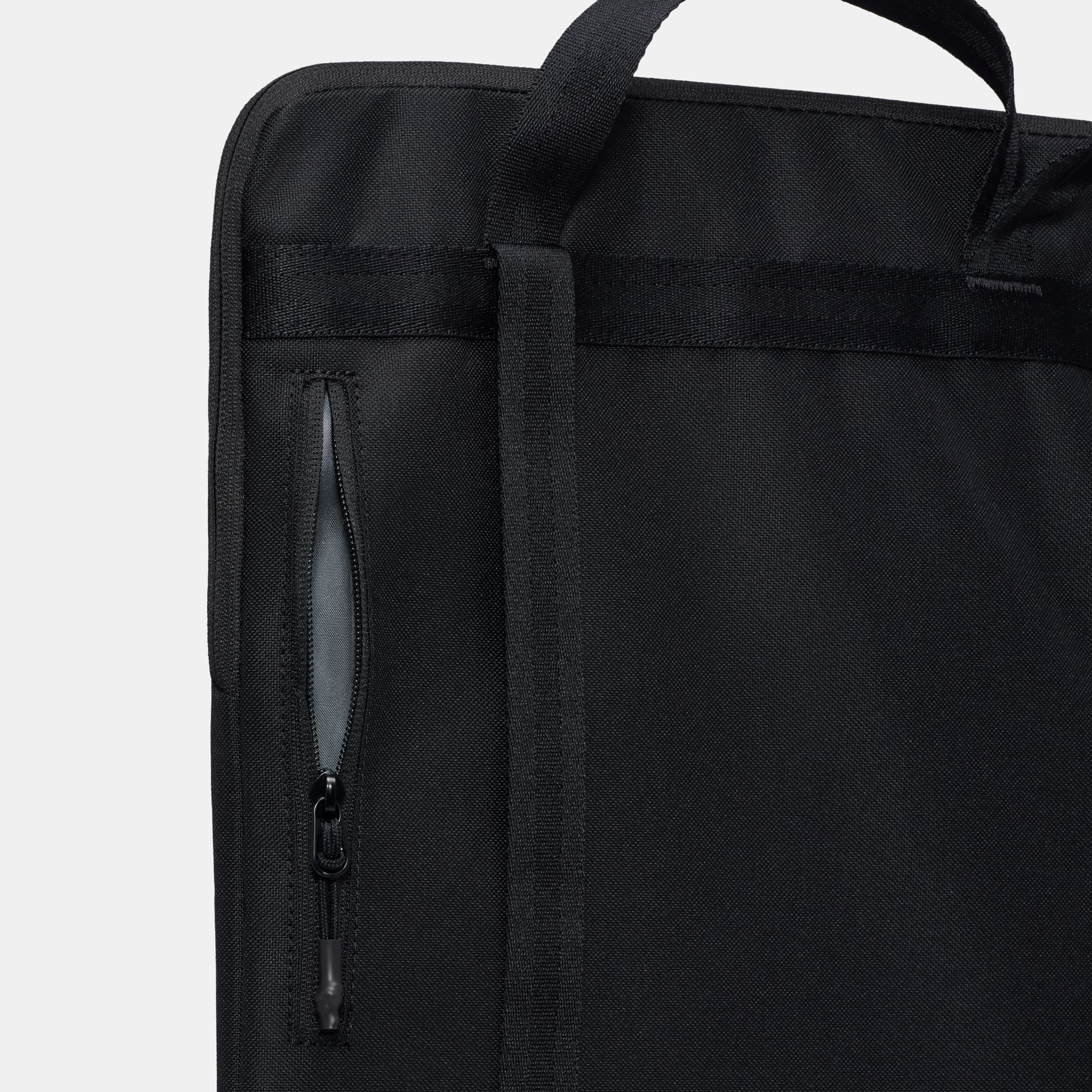 نايكي يوتالتي 2.0 image number 5