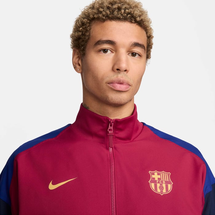 F.C. Barcelona Strike image number 2 F.C. Barcelona Strike image number 2