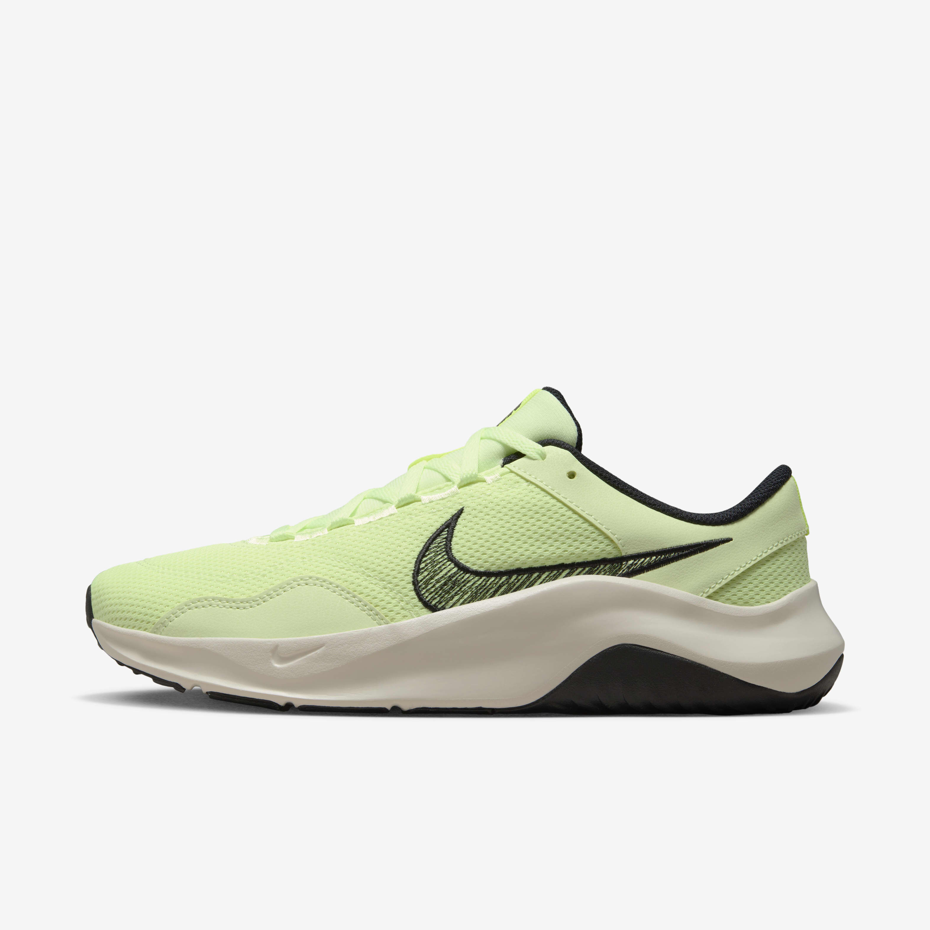 Nike Legend Essential 3 Next Nature image number 0