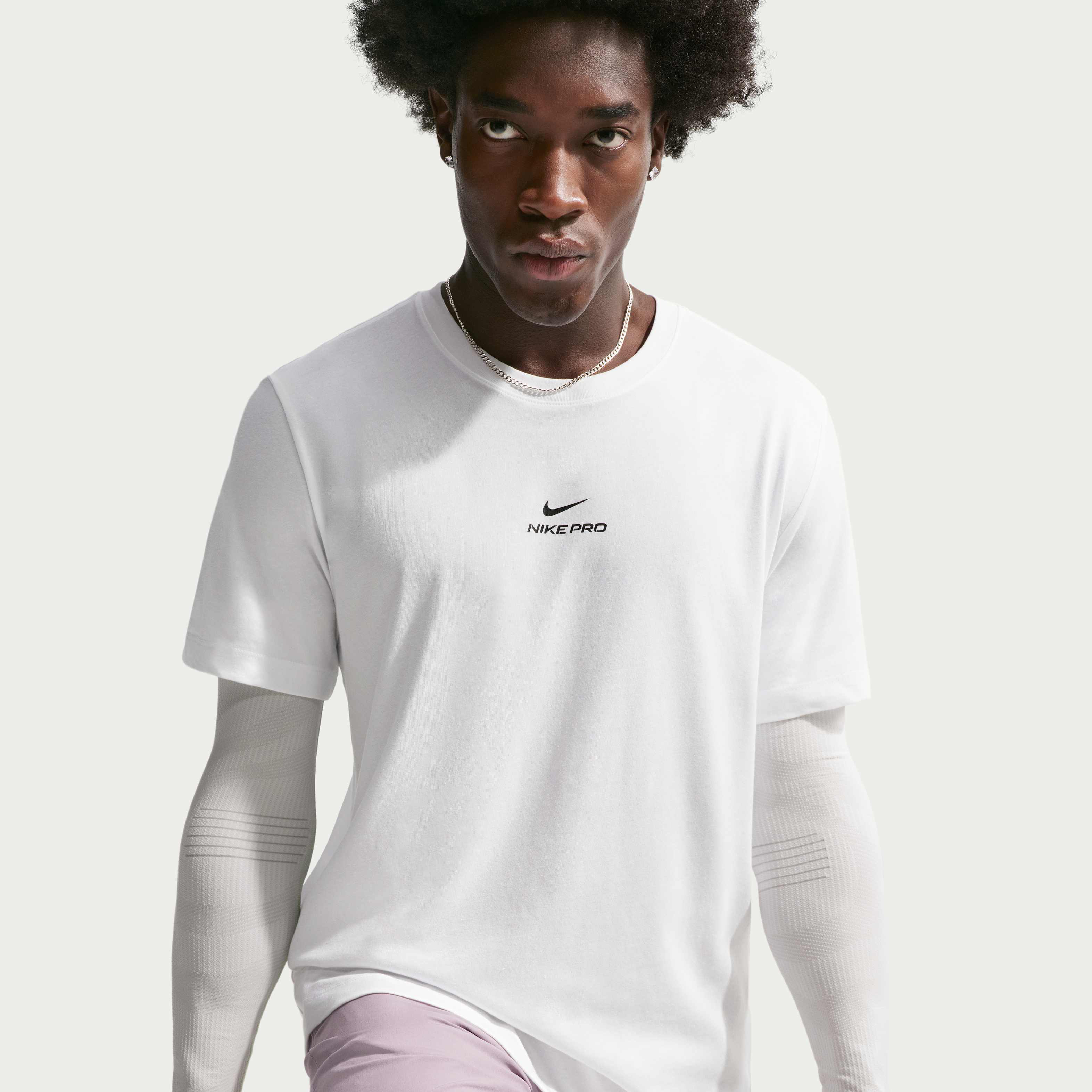 Nike Pro image number 2