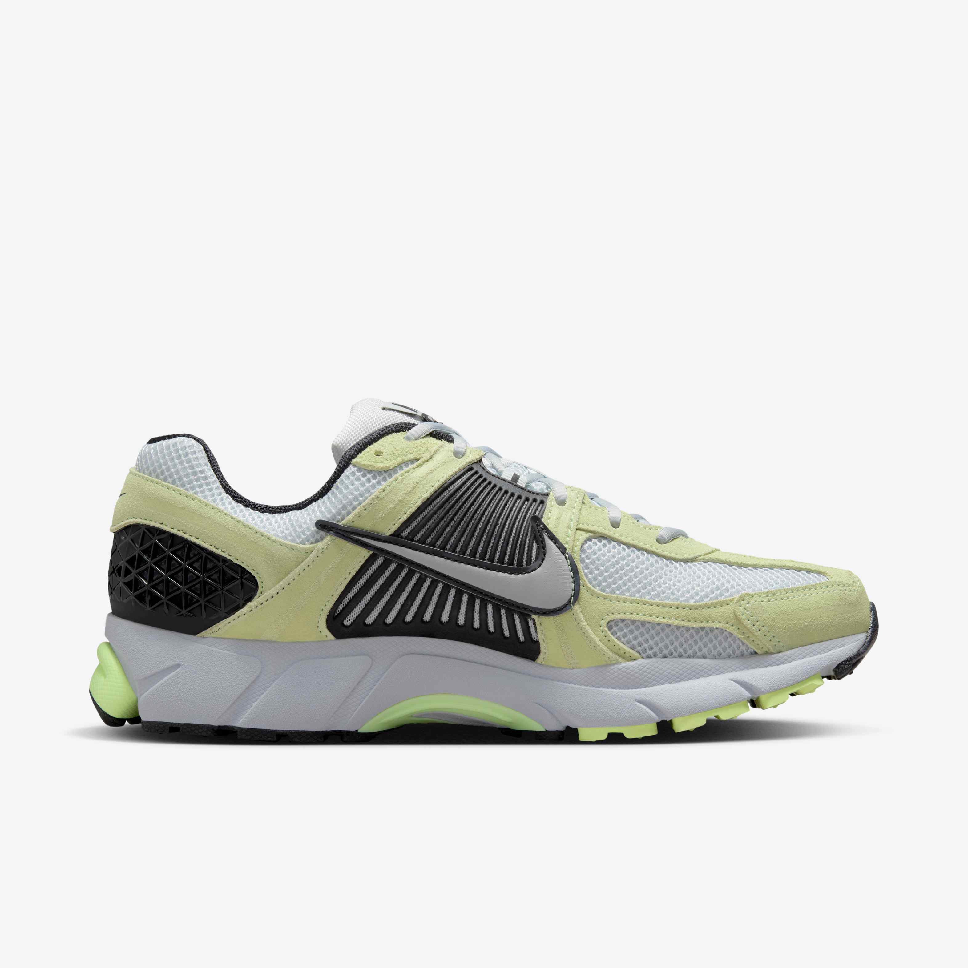 Nike Zoom Vomero 5 image number 2