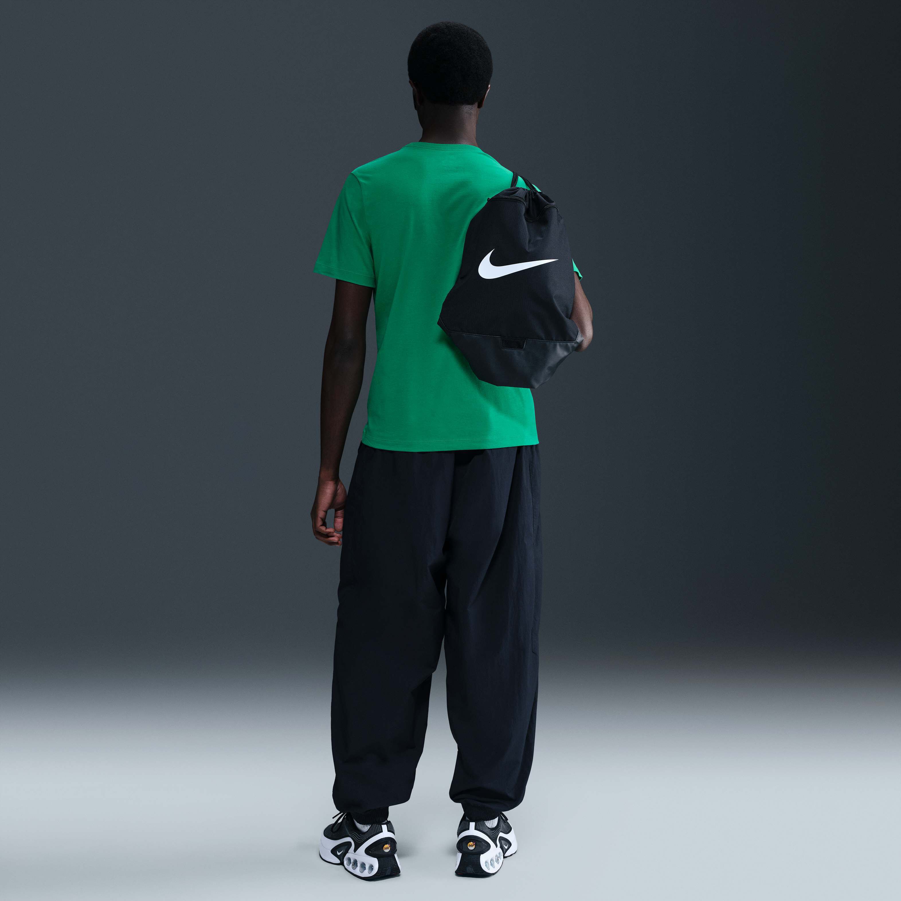 Nike Sportswear Club image number 4