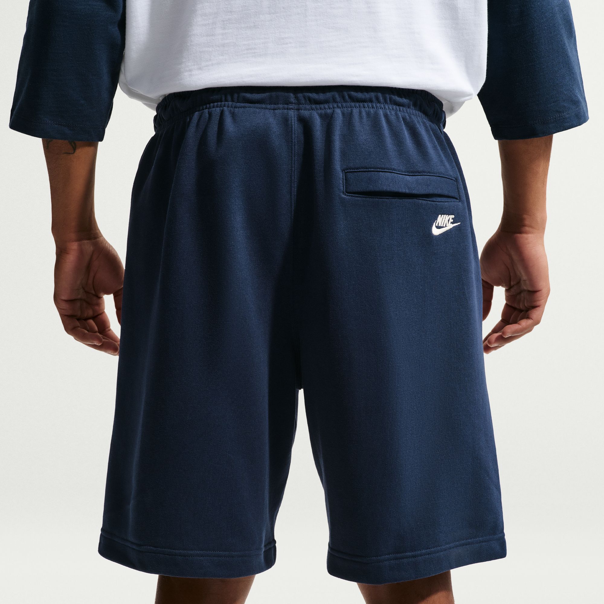 Nike Sportswear Club image number 3