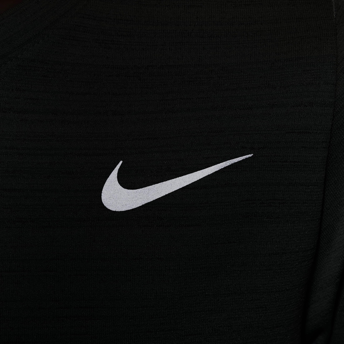 Nike Dri-FIT Miler image number 7 Nike Dri-FIT Miler image number 7