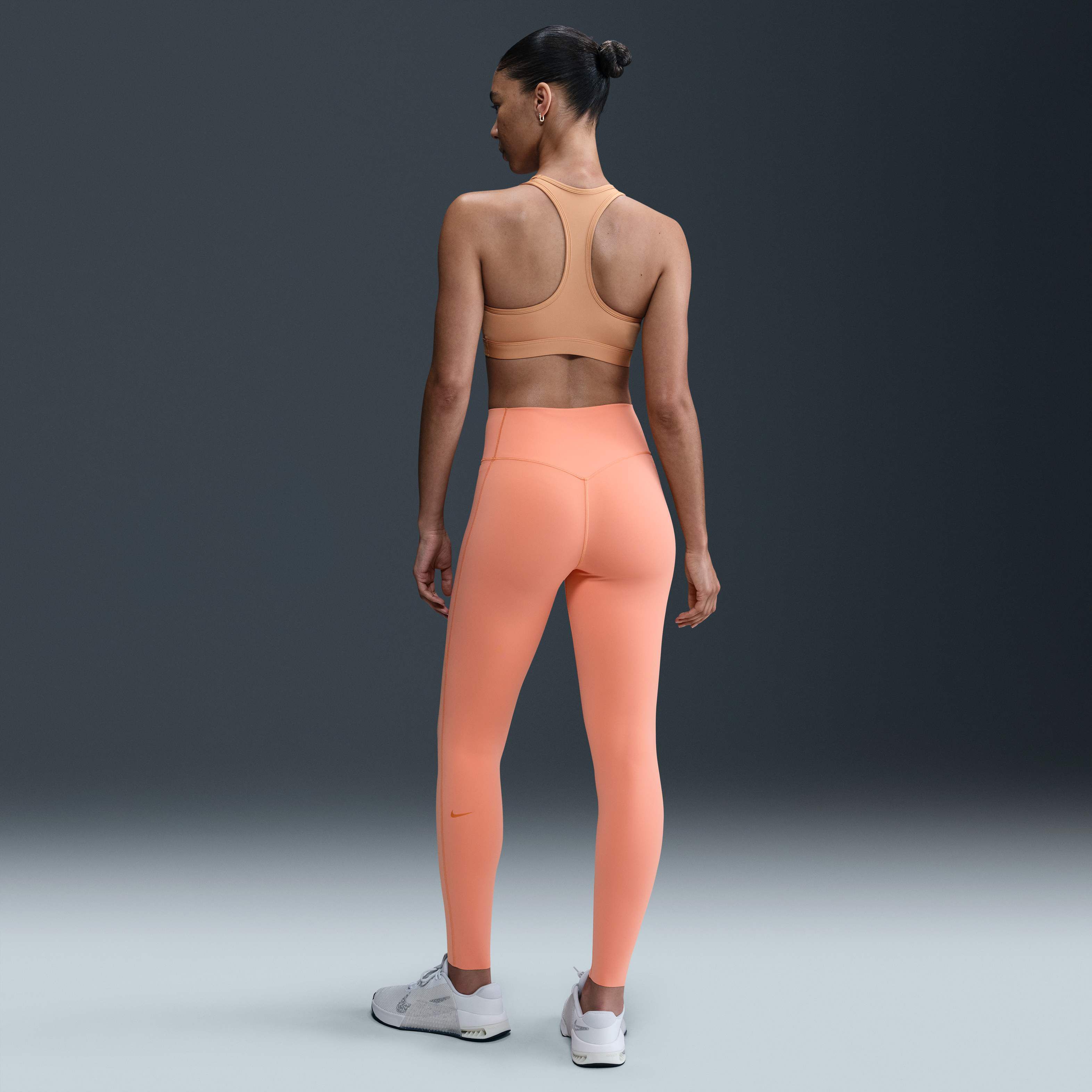 Nike Universa image number 3