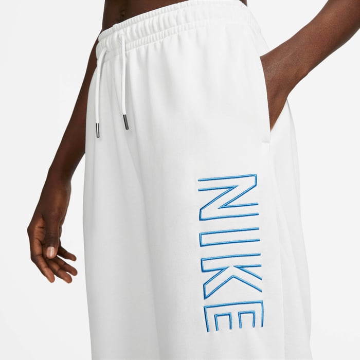 Nike Sportswear image number 2 Nike Sportswear image number 2