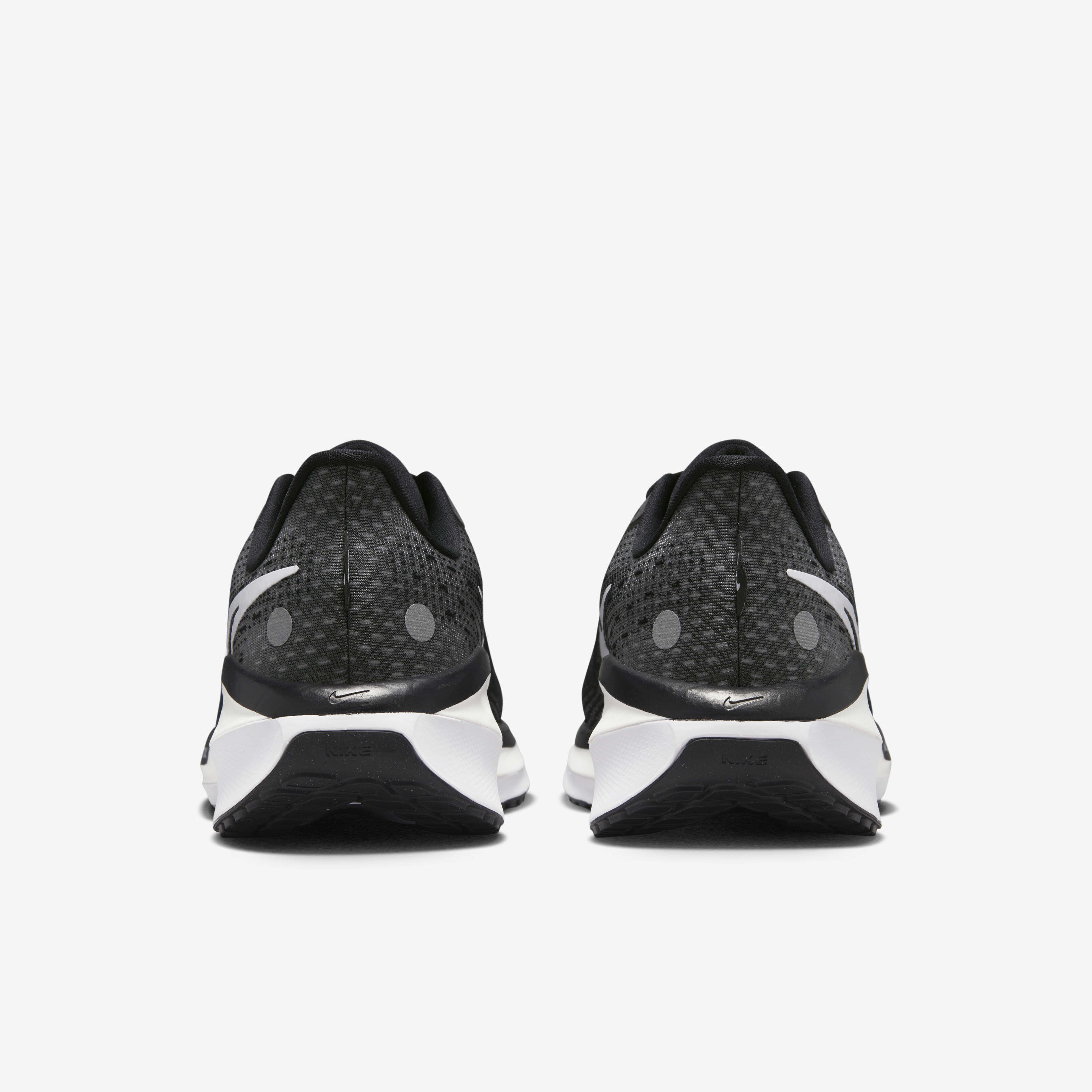 Nike Vomero 17 image number 6