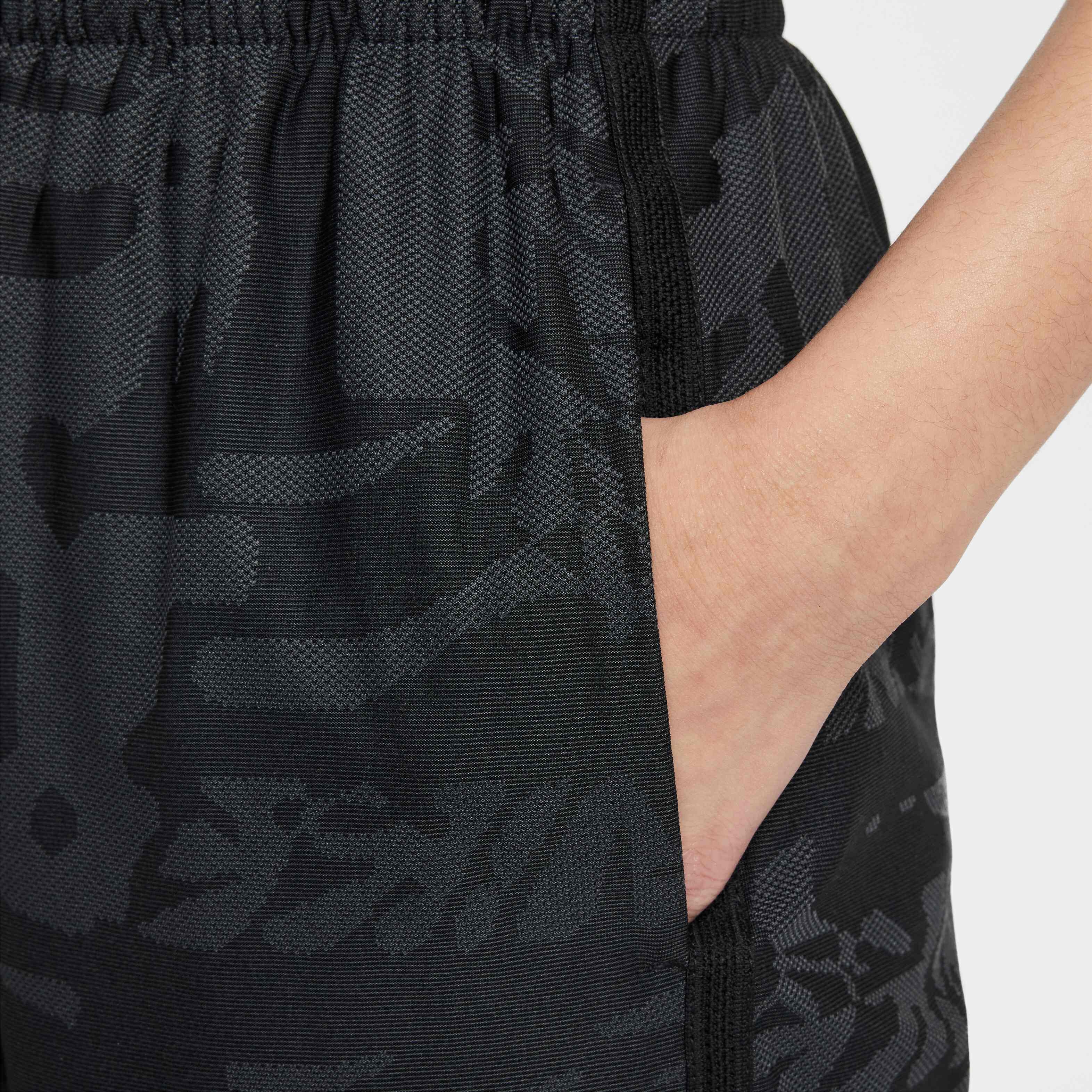 نايكي مالتي image number 5