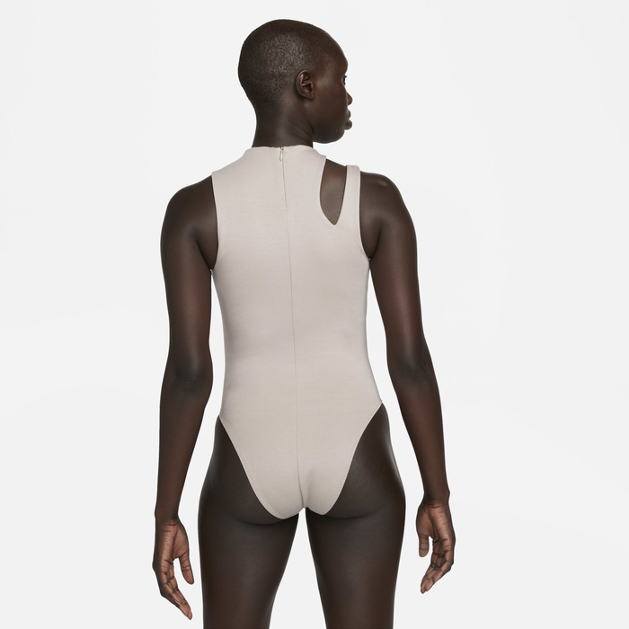 Nike Sportswear Essential image number 1 Nike Sportswear Essential image number 1