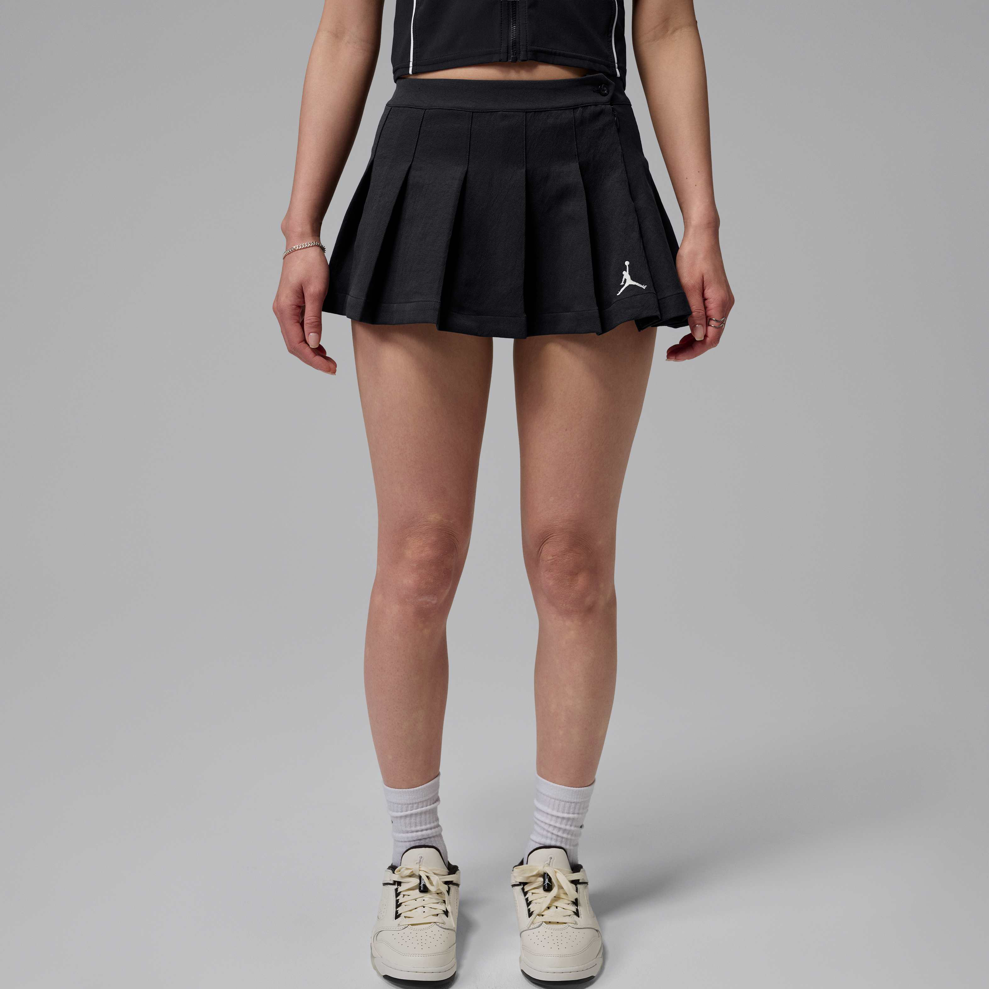 Jordan Brooklyn image number 0