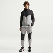 Nike Tech