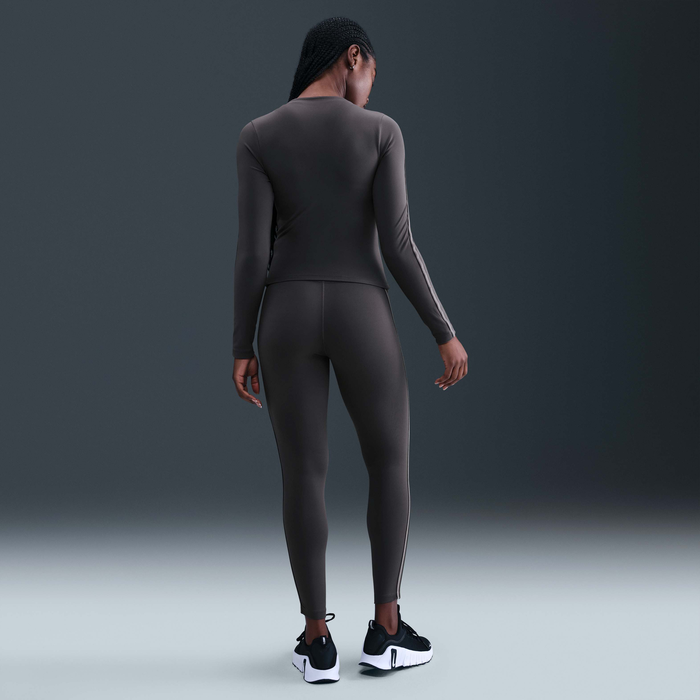 Nike One Fitted image number 4 Nike One Fitted image number 4