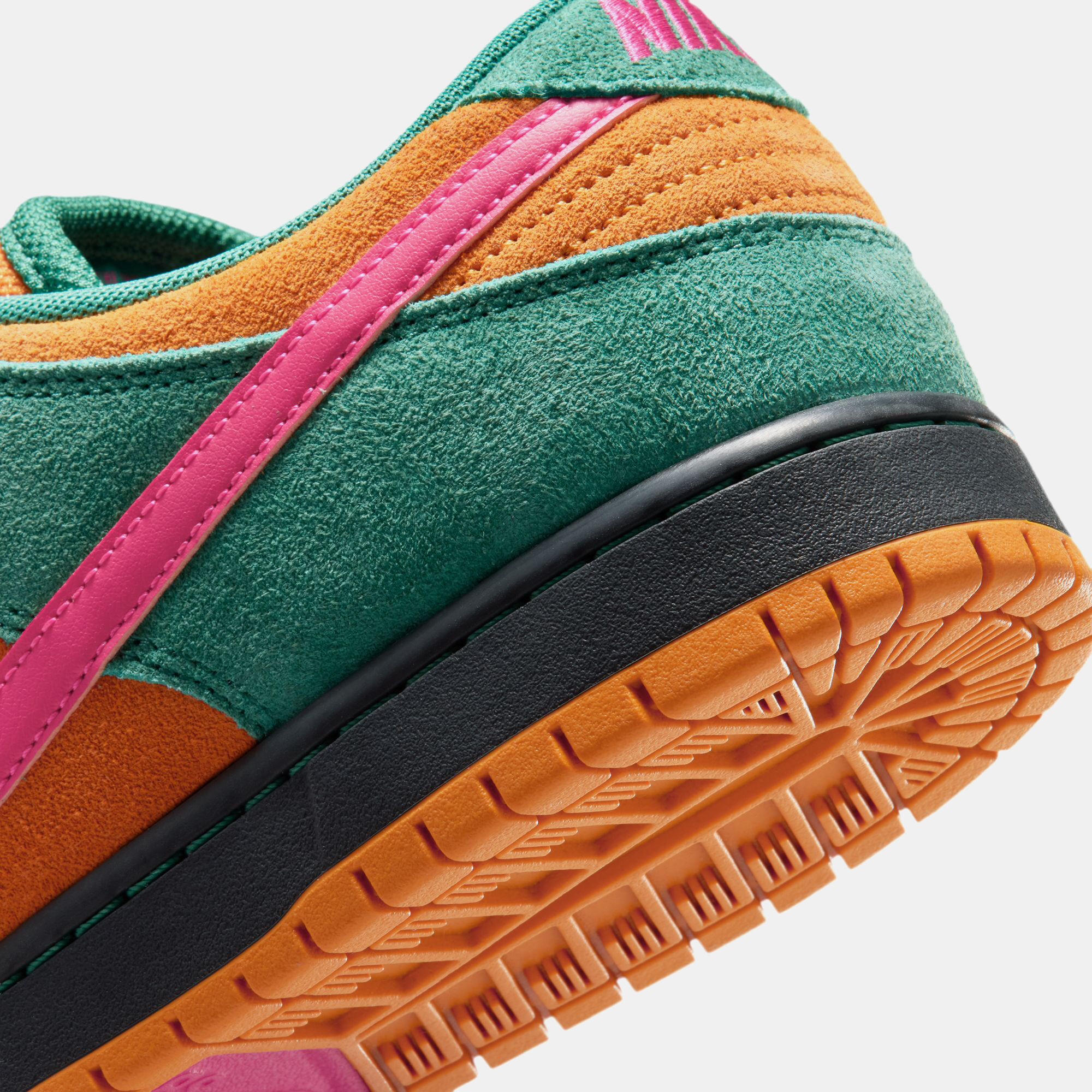 Nike SB Dunk Low Pro image number 10