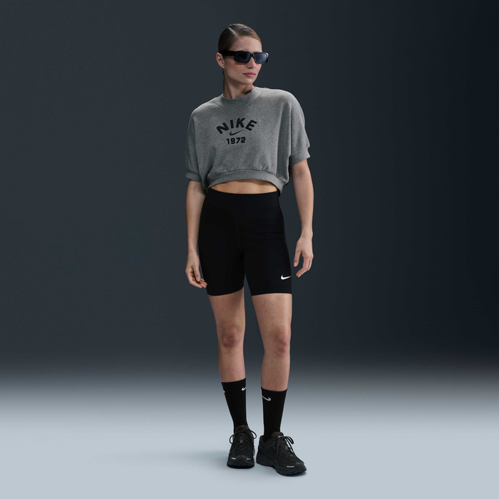 Nike Sportswear Collection image number 3 Nike Sportswear Collection image number 3