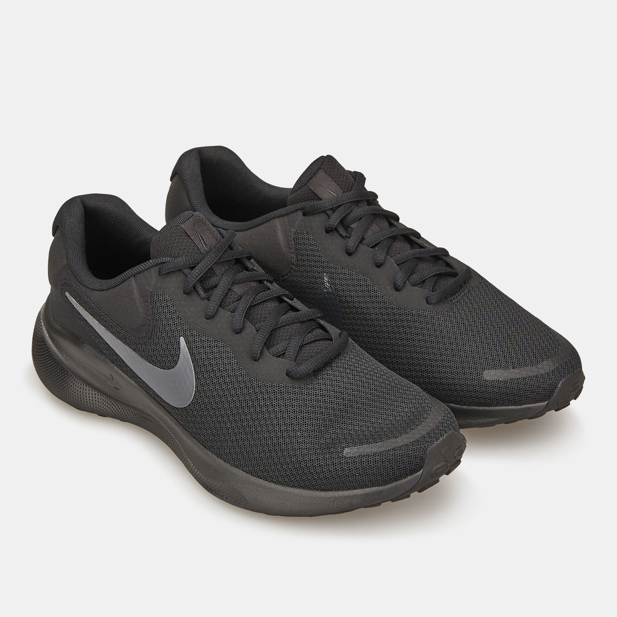 Are nike revolution style store shoes good for walking
