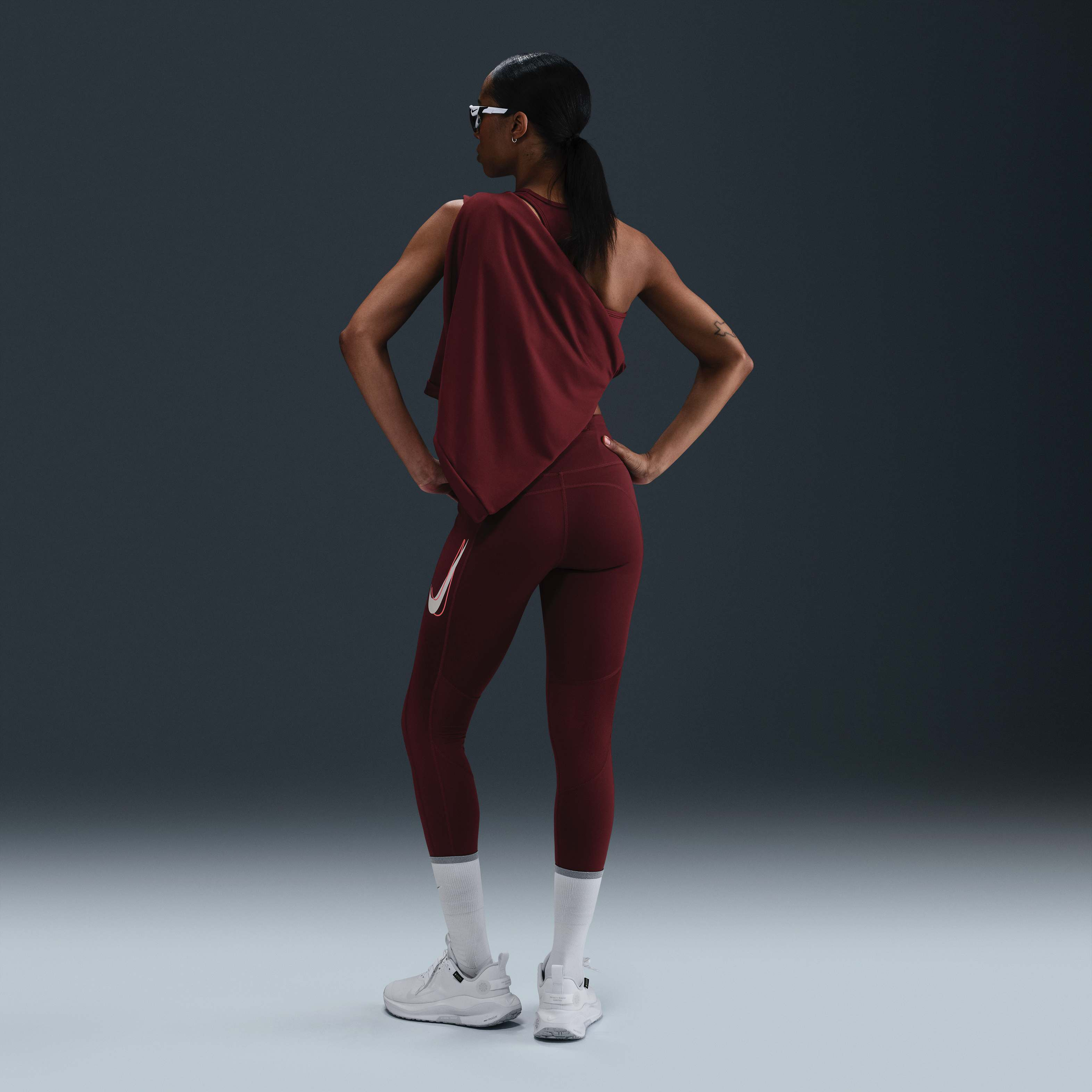 Nike Fast image number 3