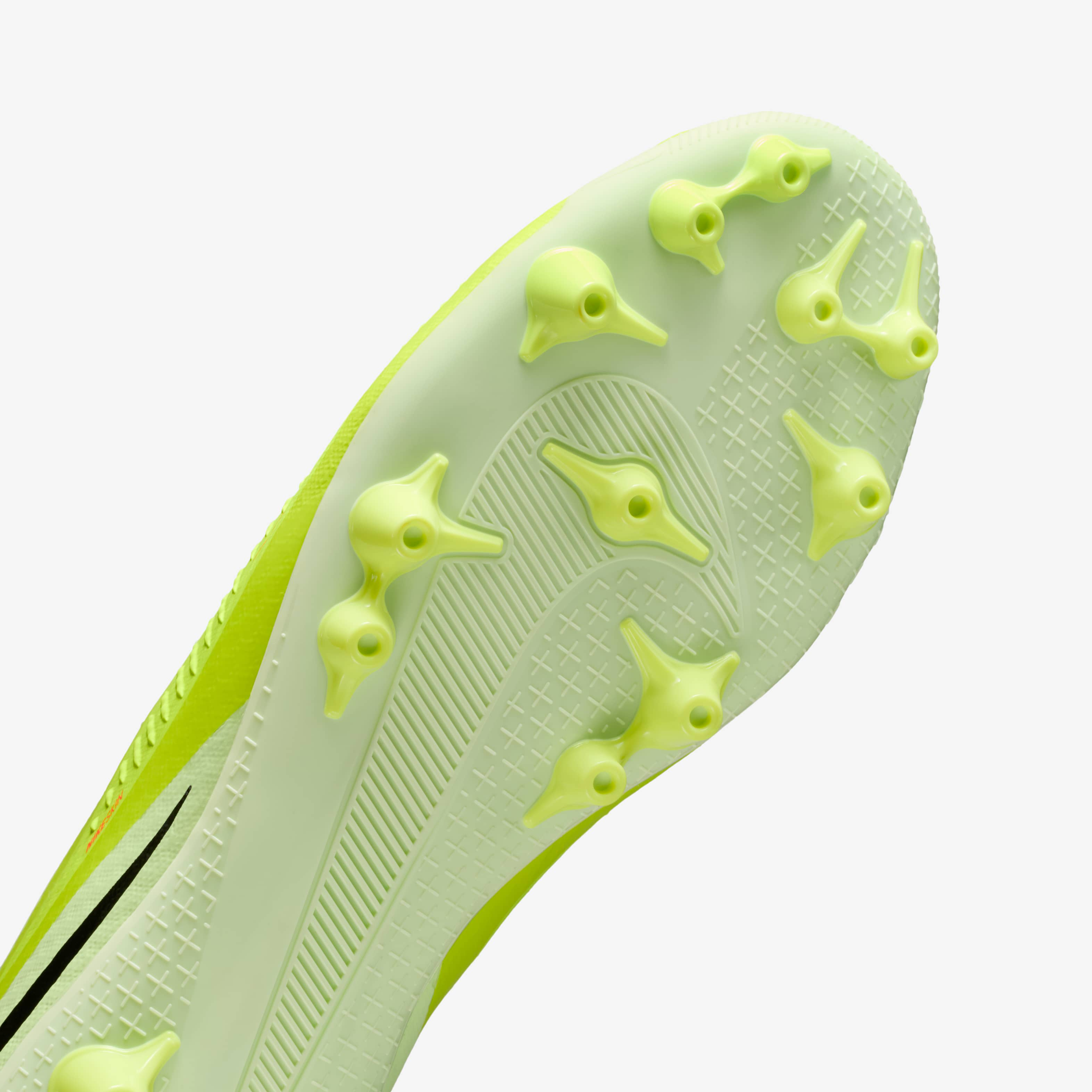 Nike Phantom 6 Low Academy image number 6