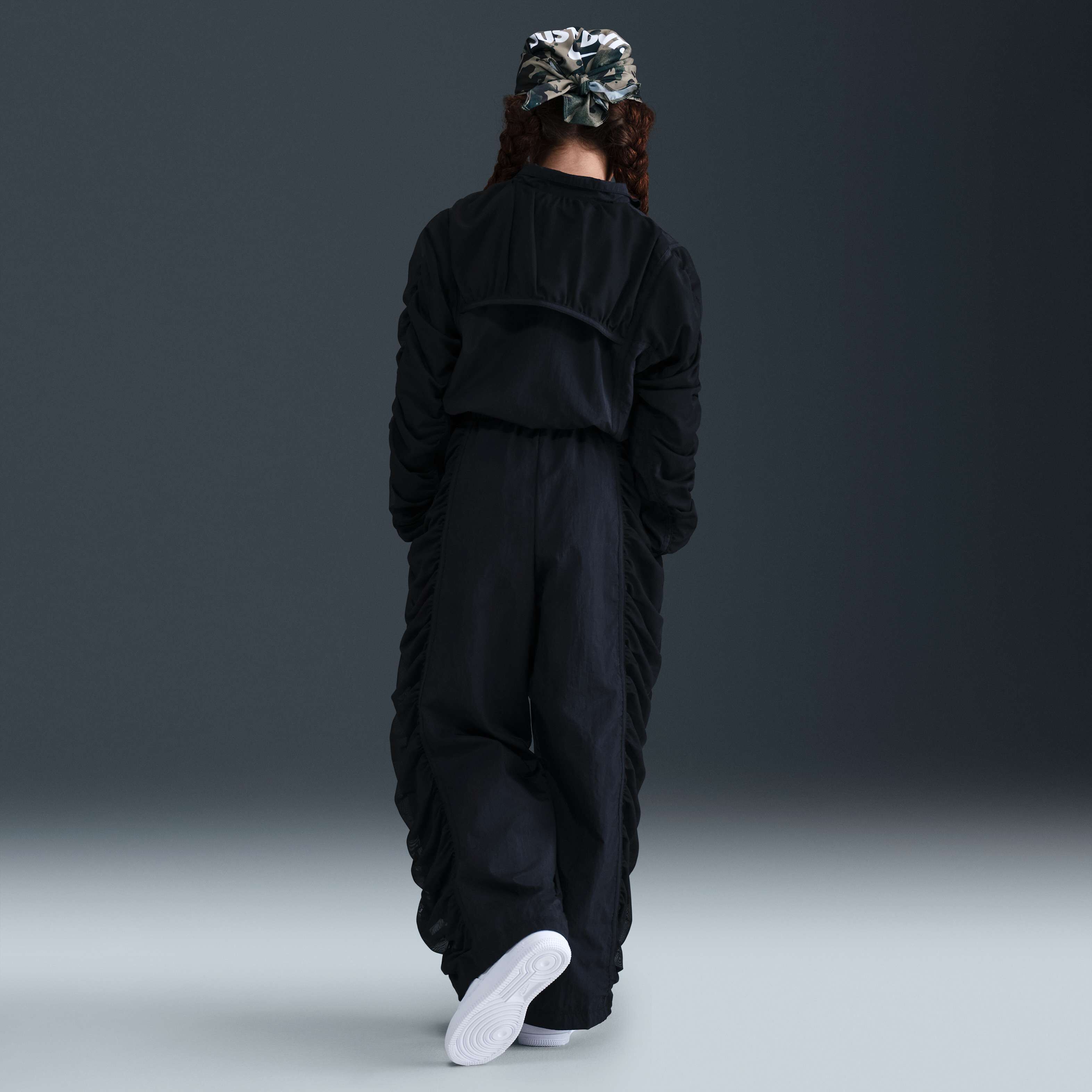 نايكي سبورتسوير image number 4