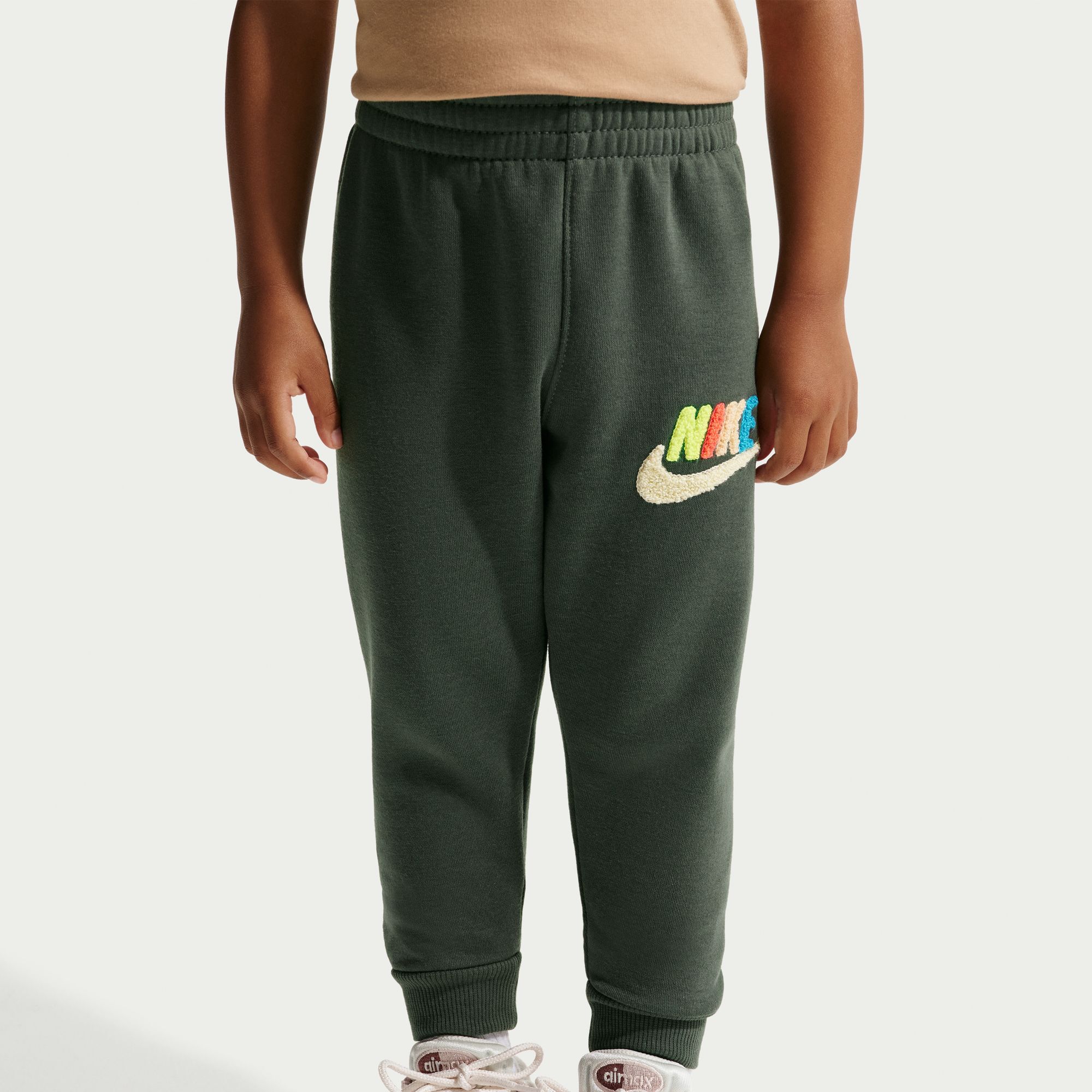 Nike image number 4