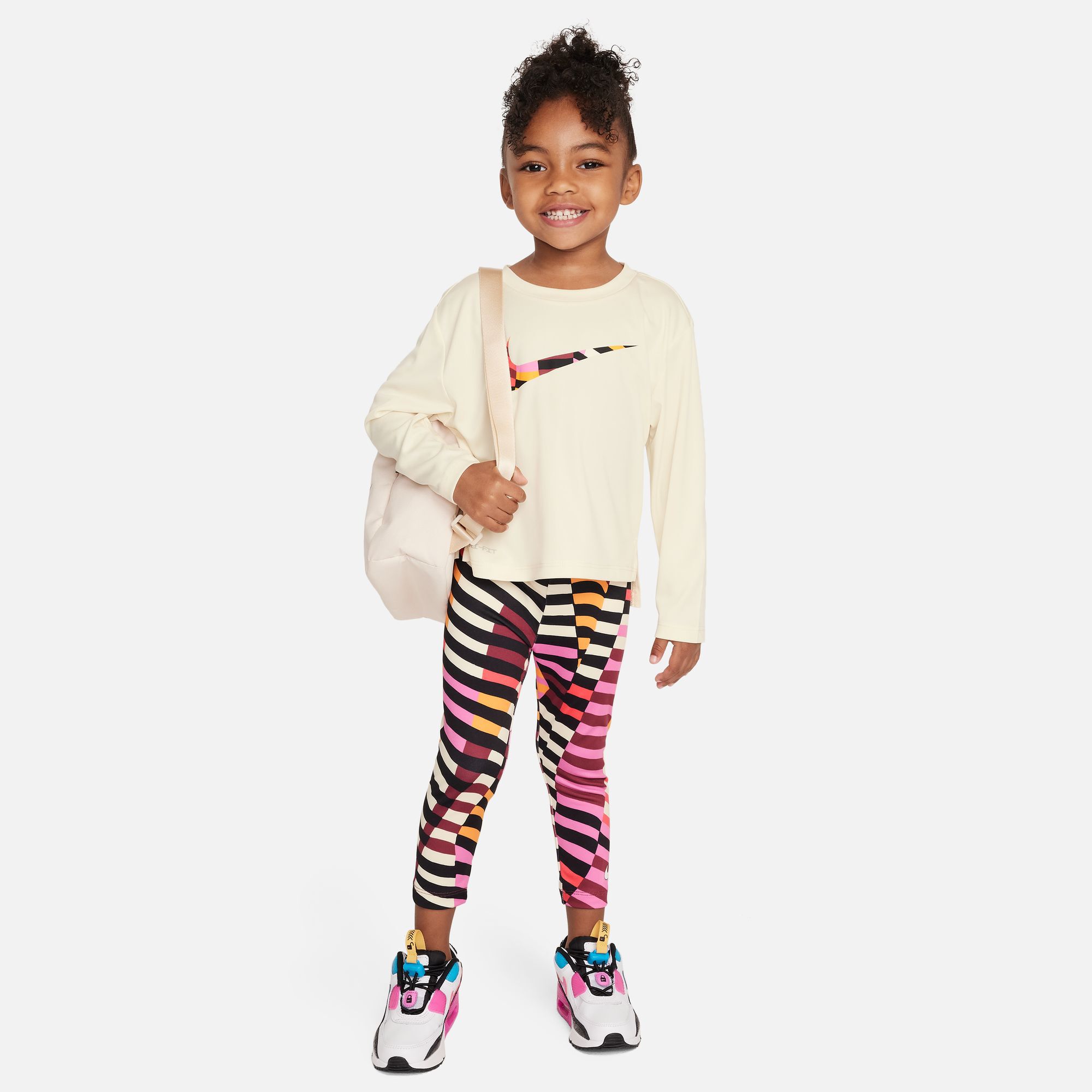 طقم تيشيرت بأكمام طويلة وليقنز برينتد image number 0